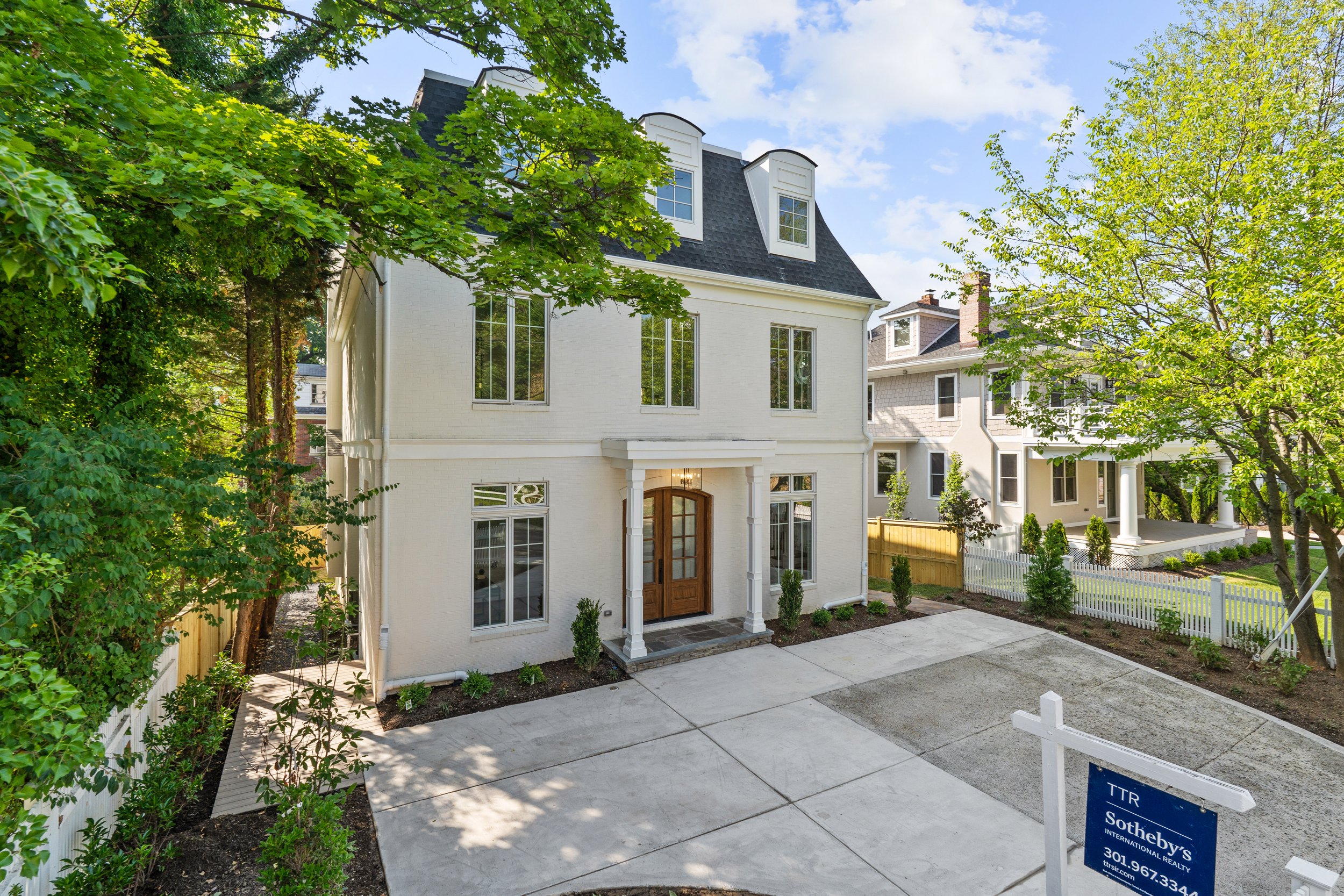 6702 Brookville Rd - 0133.jpg