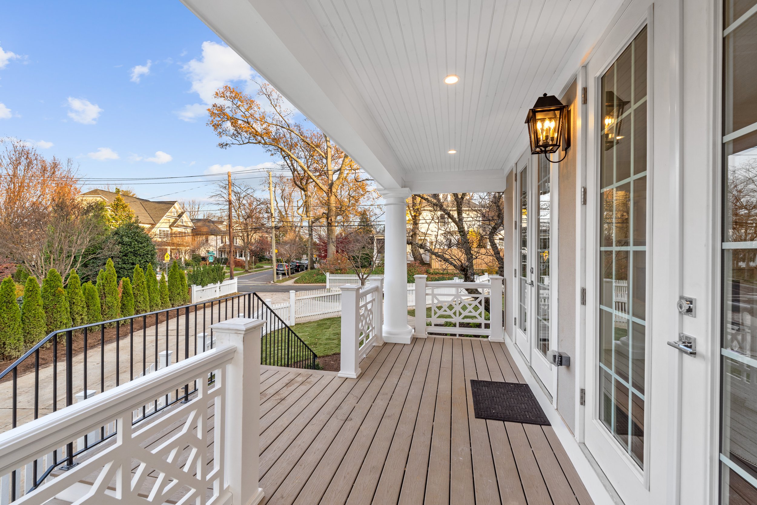 6704 Brookville Rd - 0103.jpg
