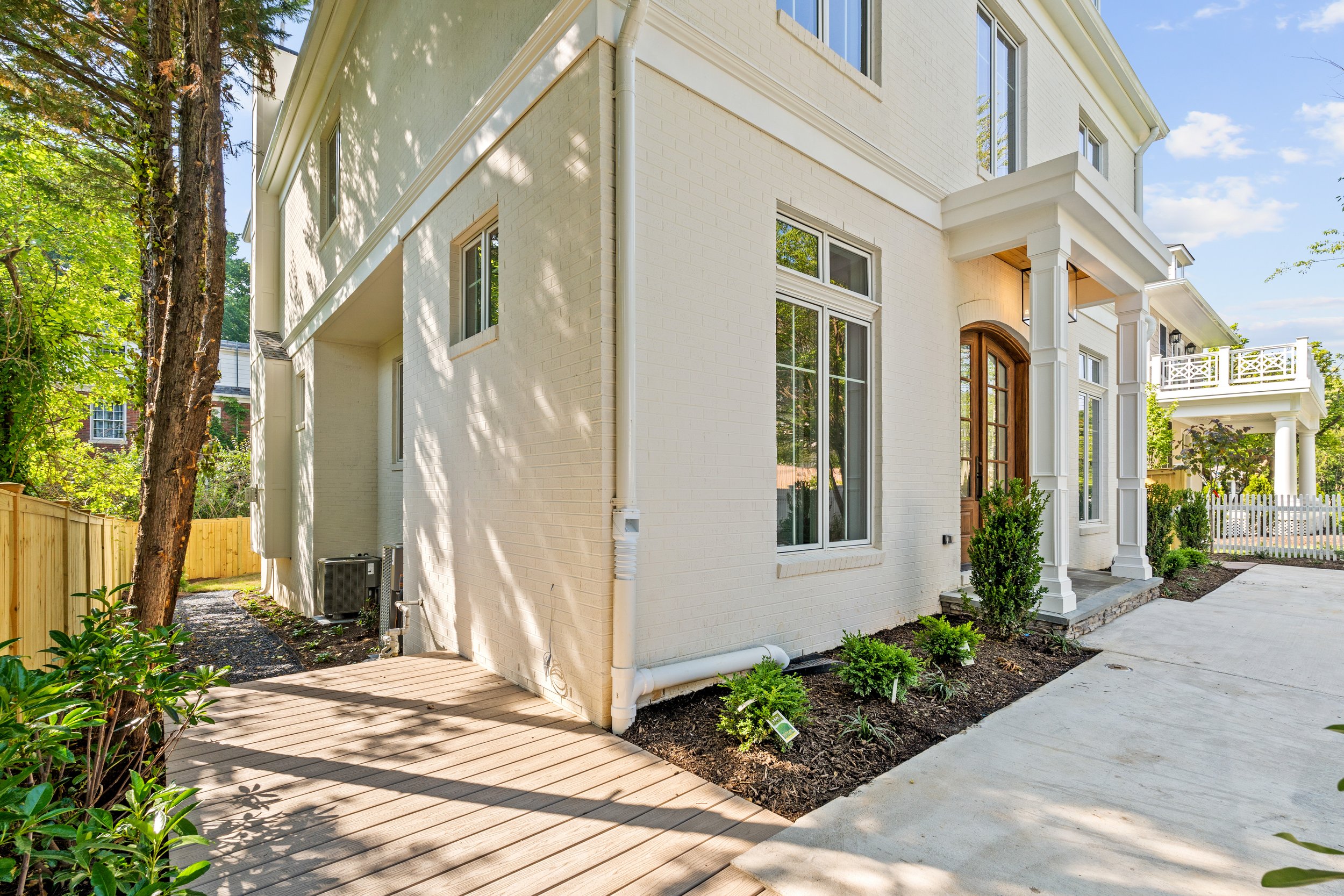 6702 Brookville Rd - 0113.jpg