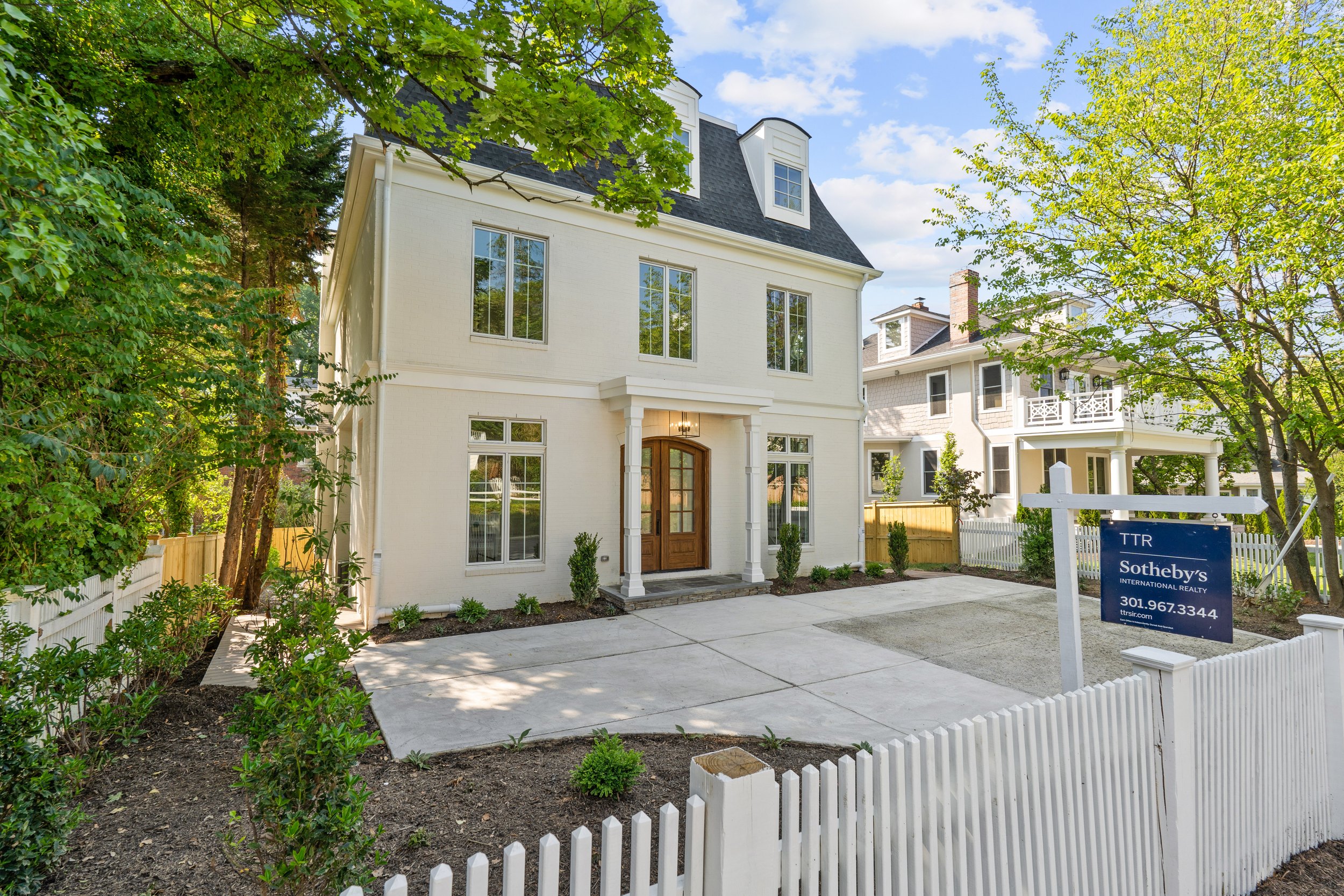 6702 Brookville Rd - 0132.jpg
