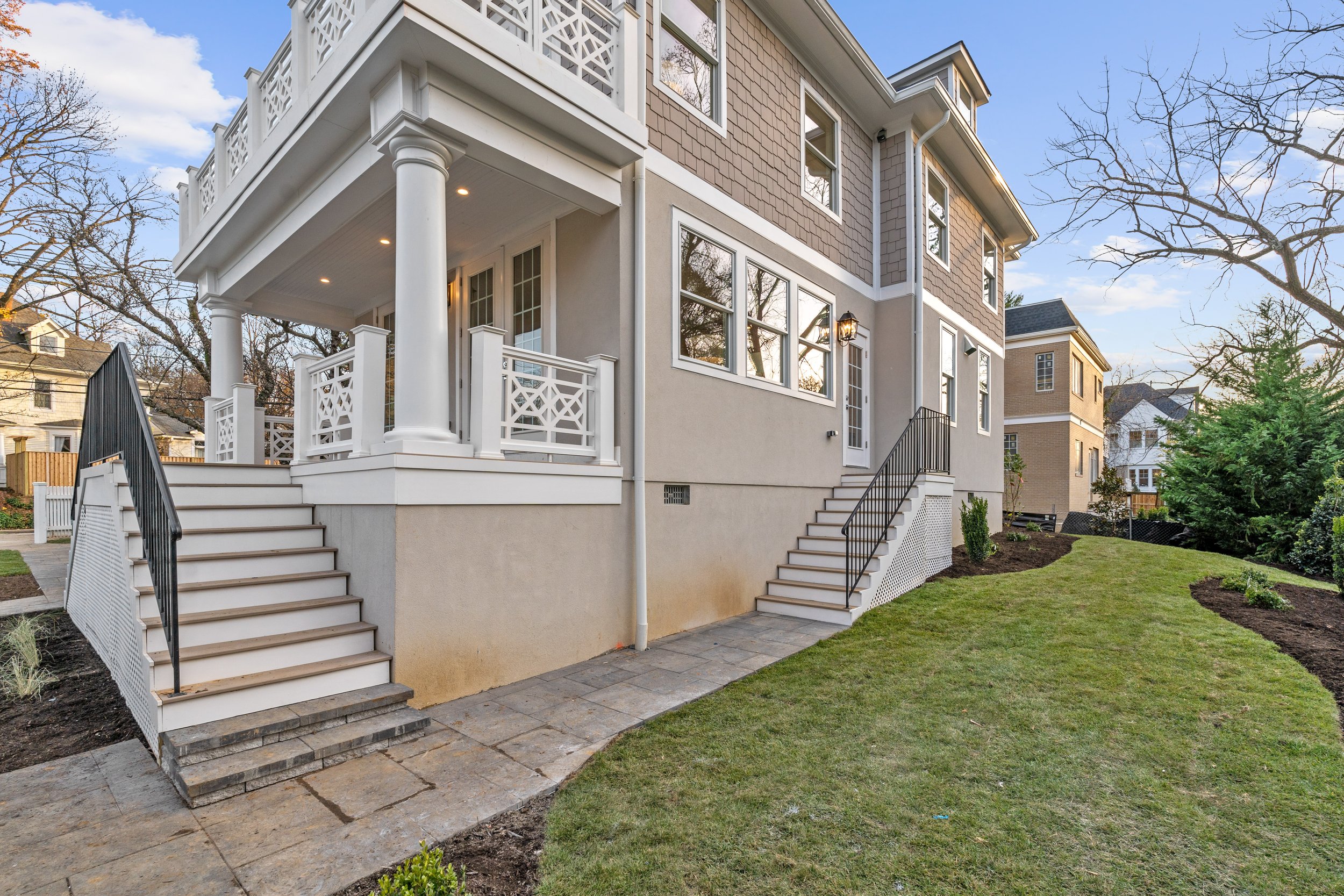 6704 Brookville Rd - 0107.jpg