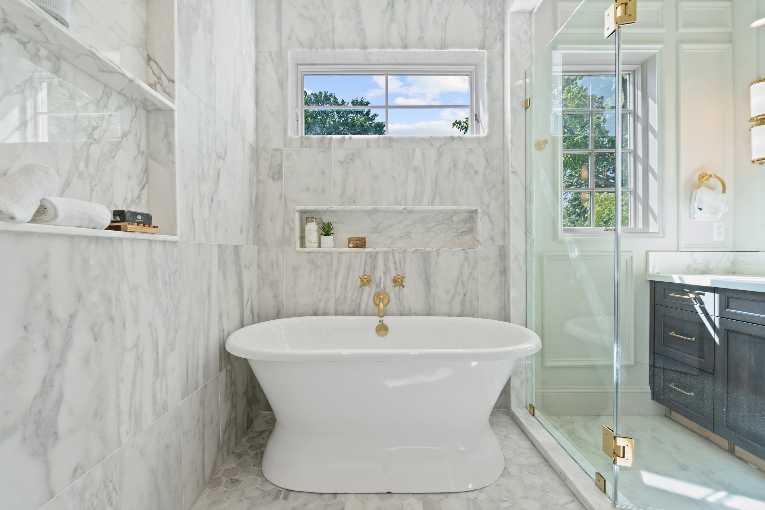6702 Brookville Rd - 0054.jpg