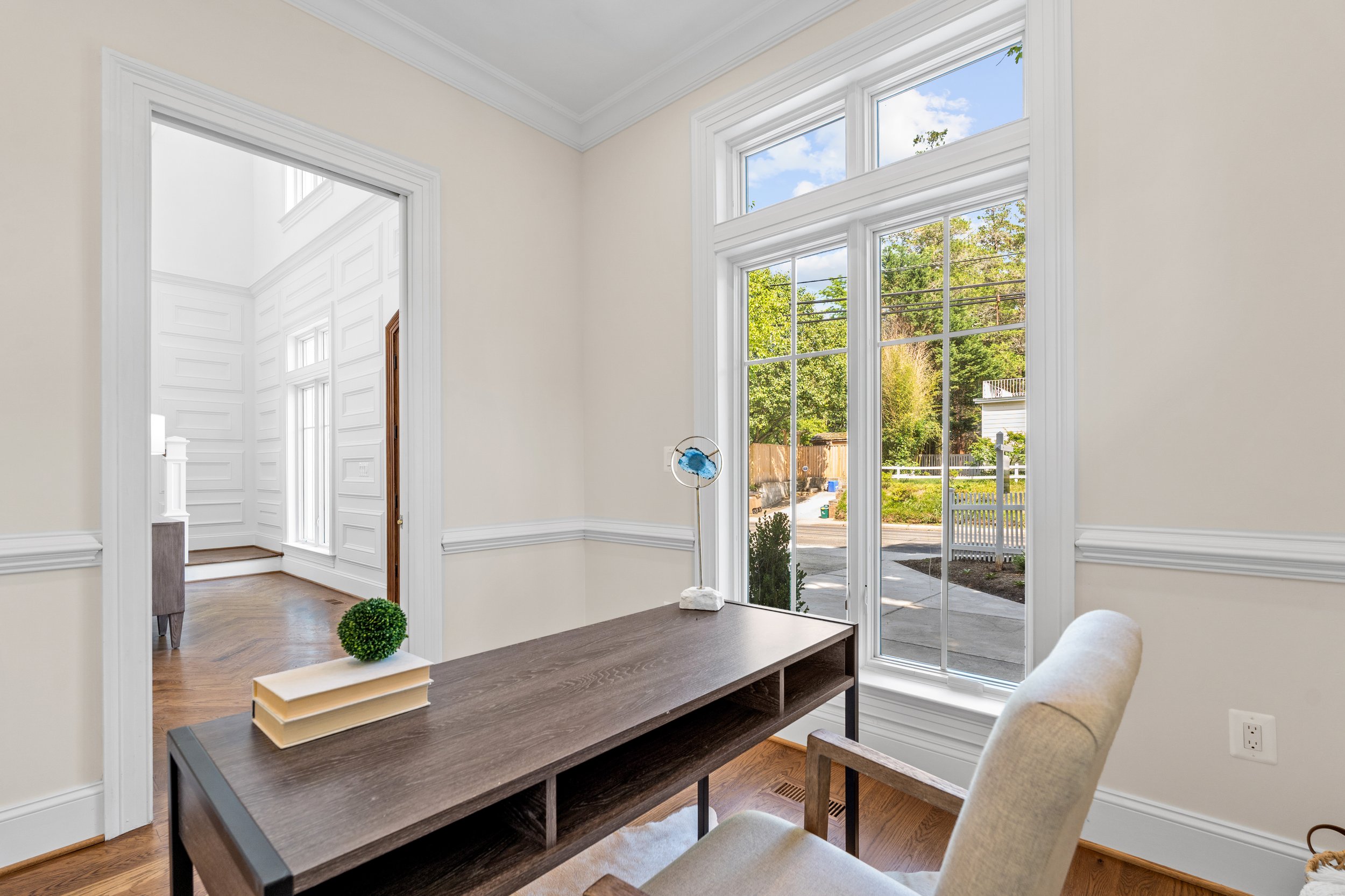 6702 Brookville Rd - 0008.jpg