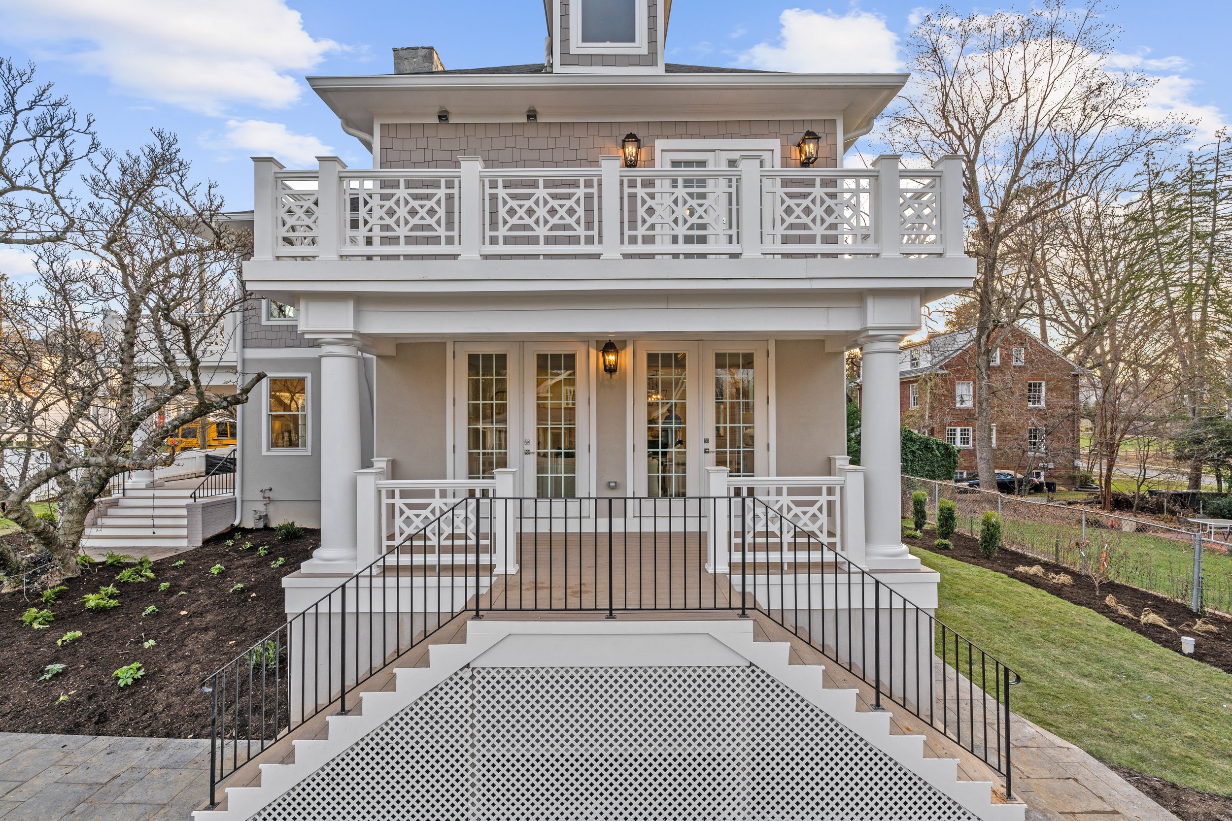 6704 Brookville Rd - 0105.jpg