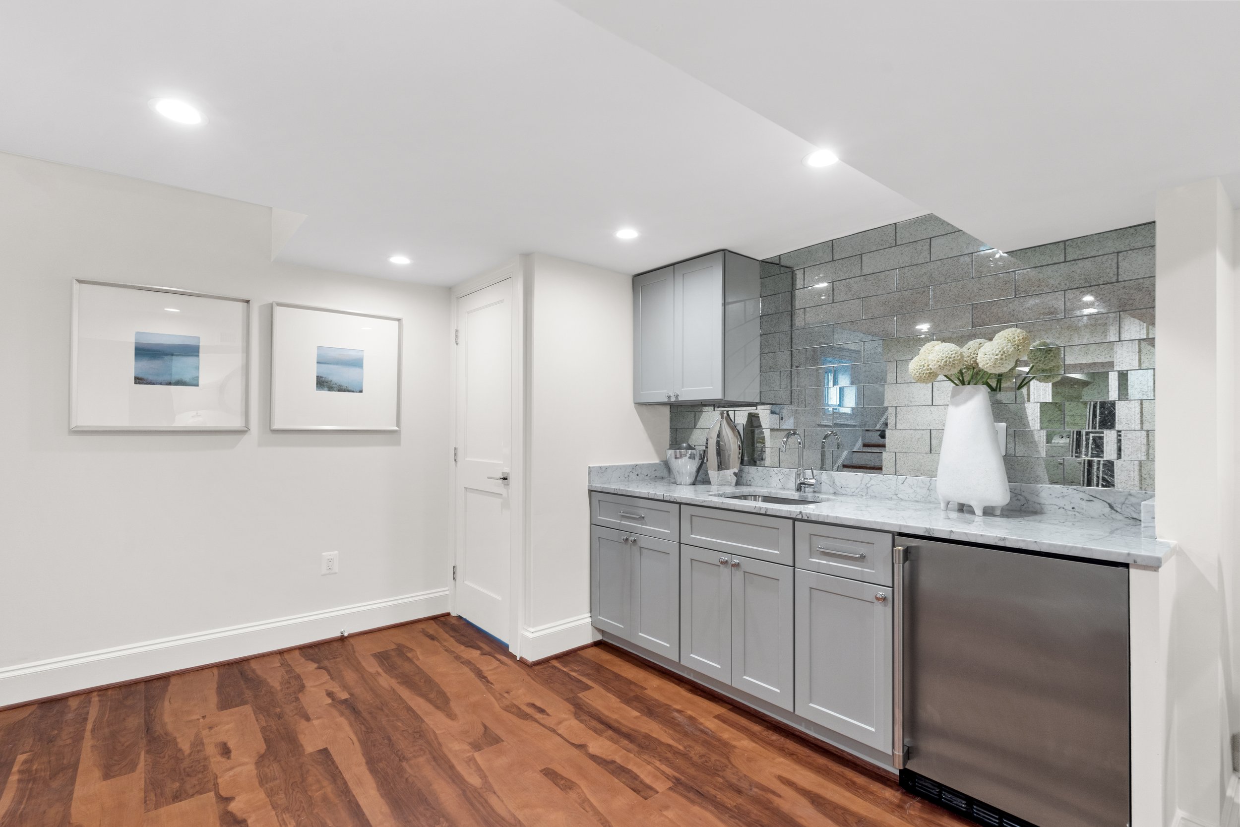 6704 Brookville Rd - 0045.jpg