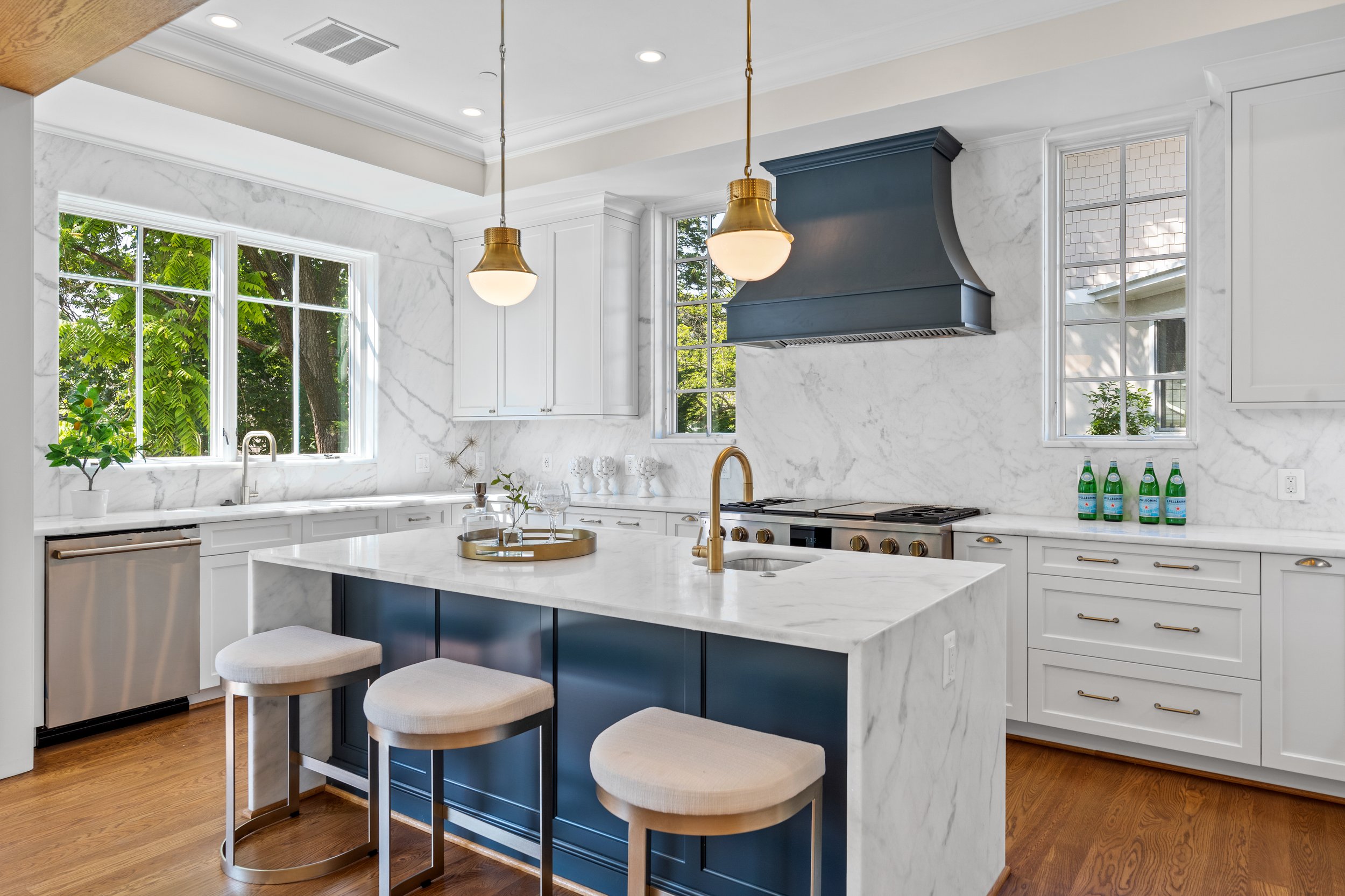 6702 Brookville Rd - 0026.jpg