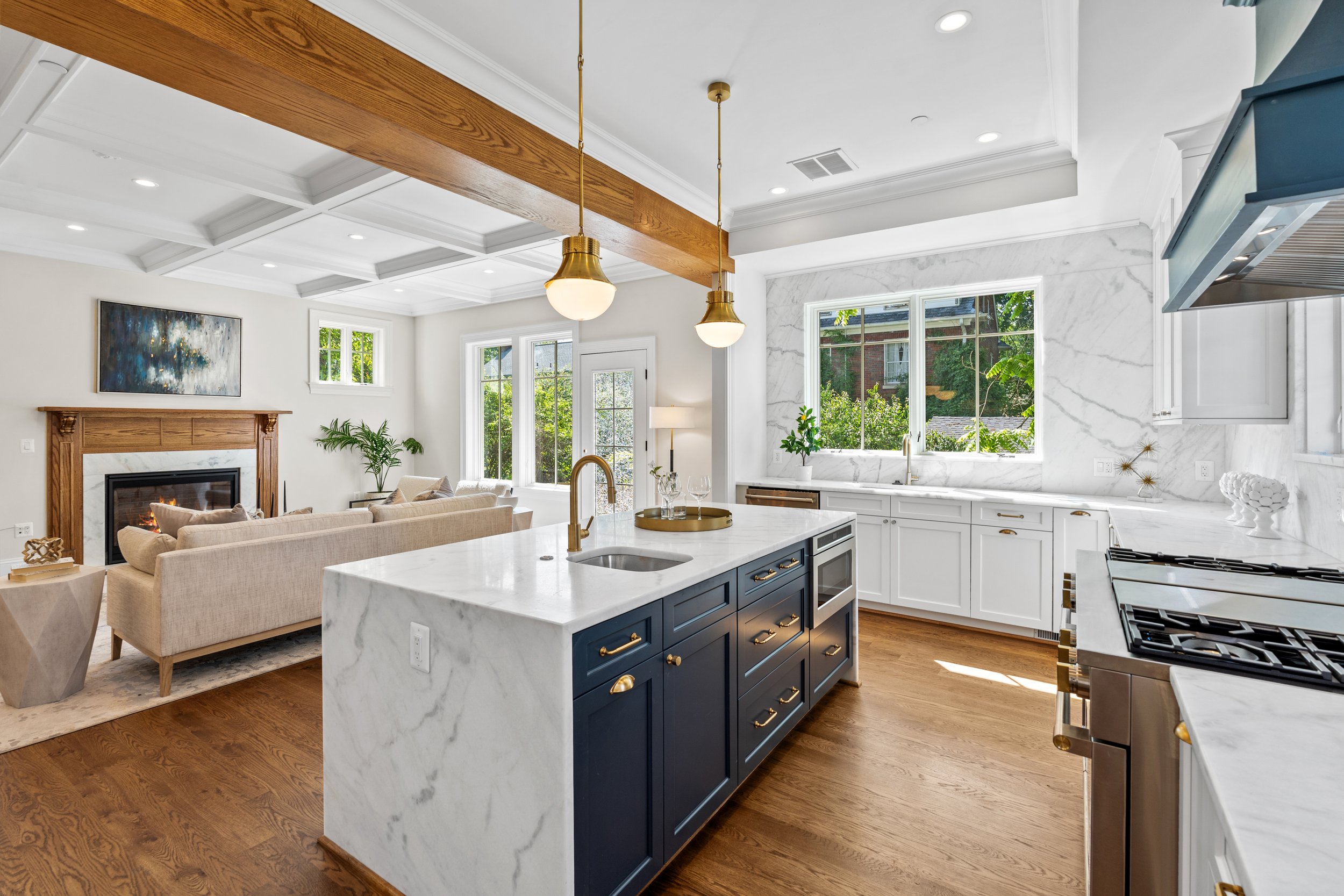 6702 Brookville Rd - 0030.jpg