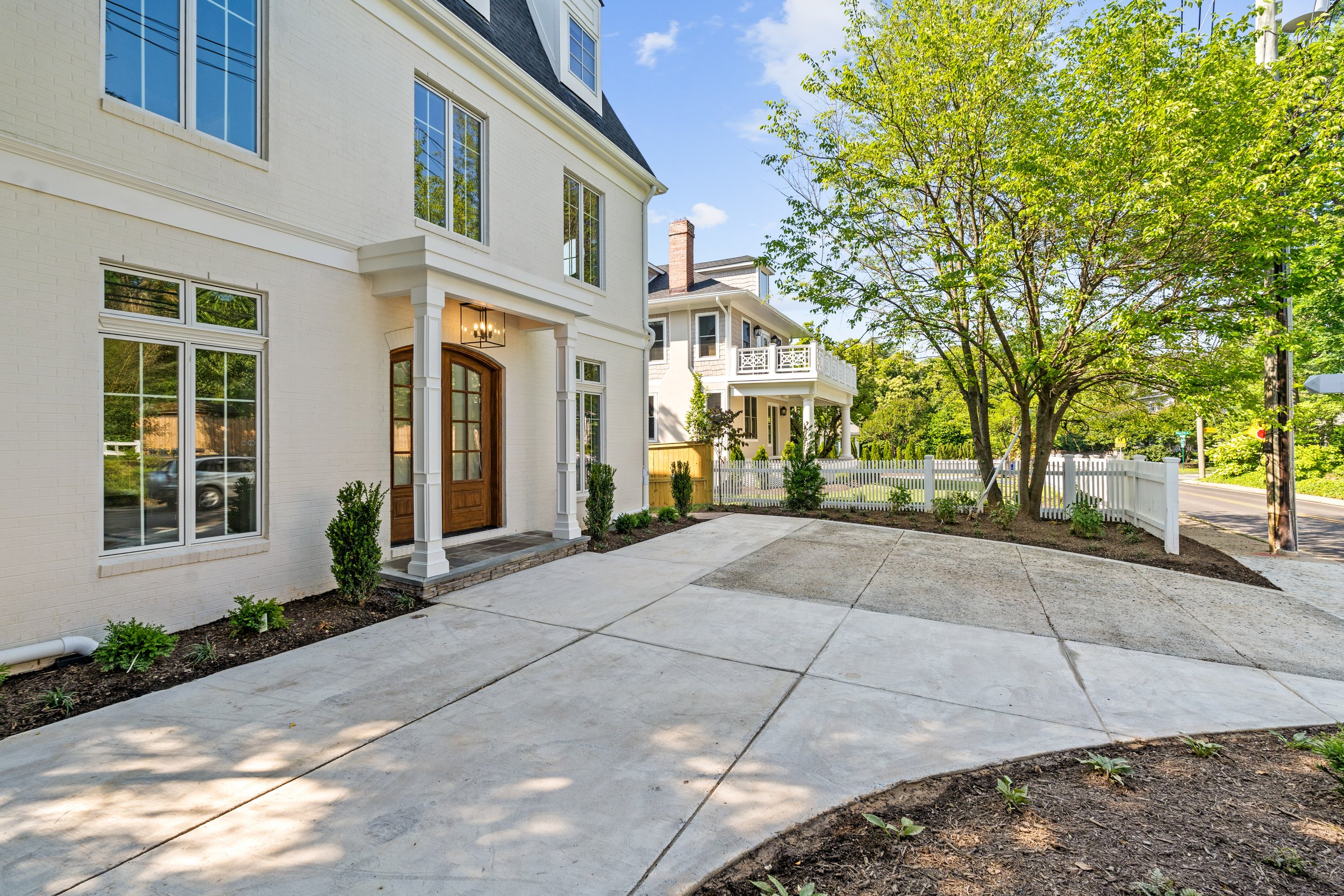 6702 Brookville Rd - 0111.jpg