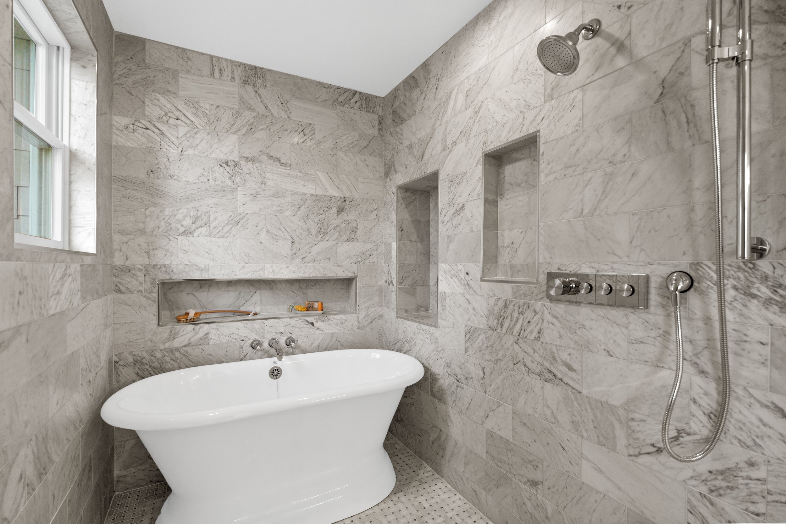 6704 Brookville Rd - 0029.jpg