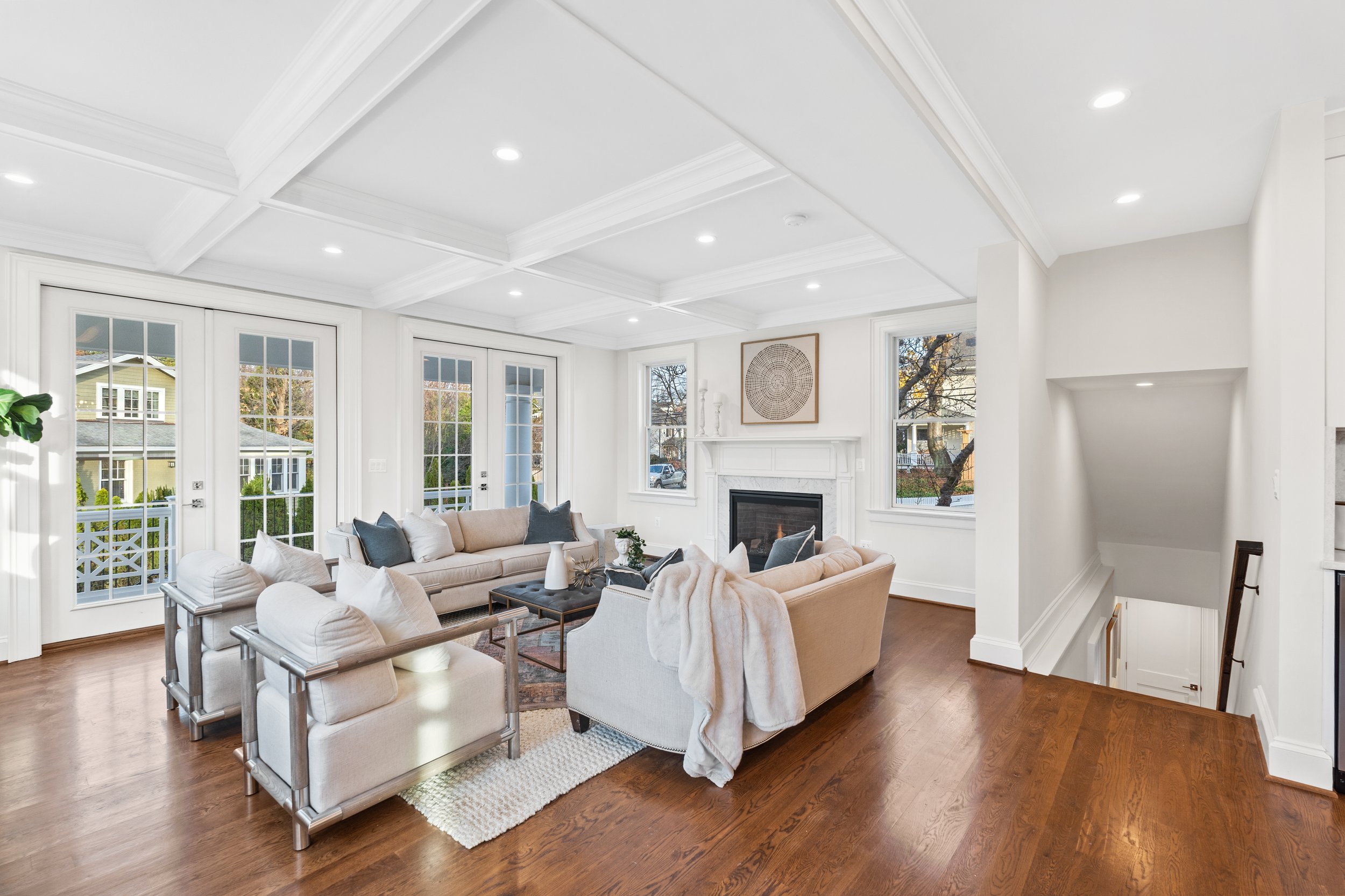 6704 Brookville Rd - 0074.jpg