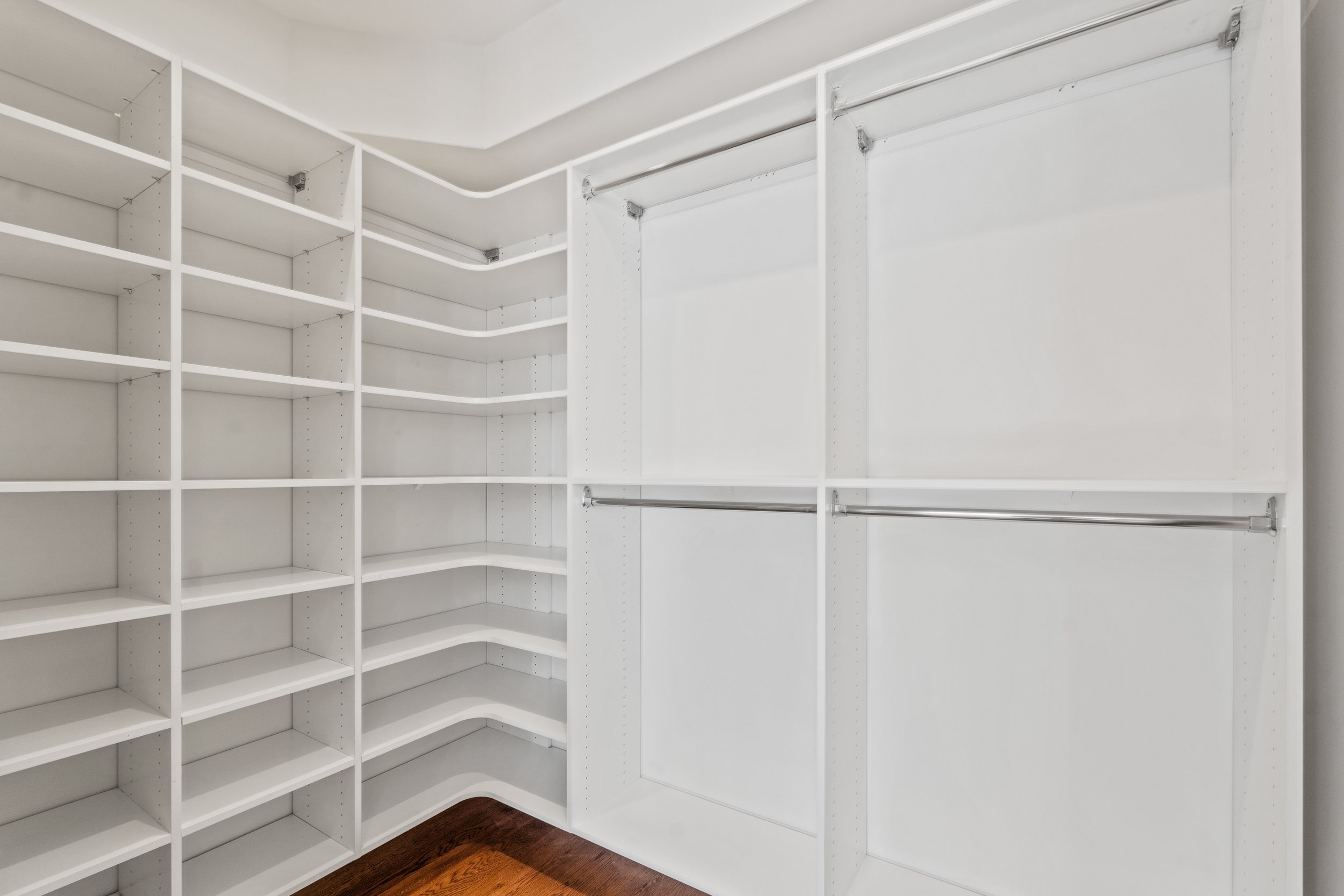 6702 Brookville Rd - 0051.jpg