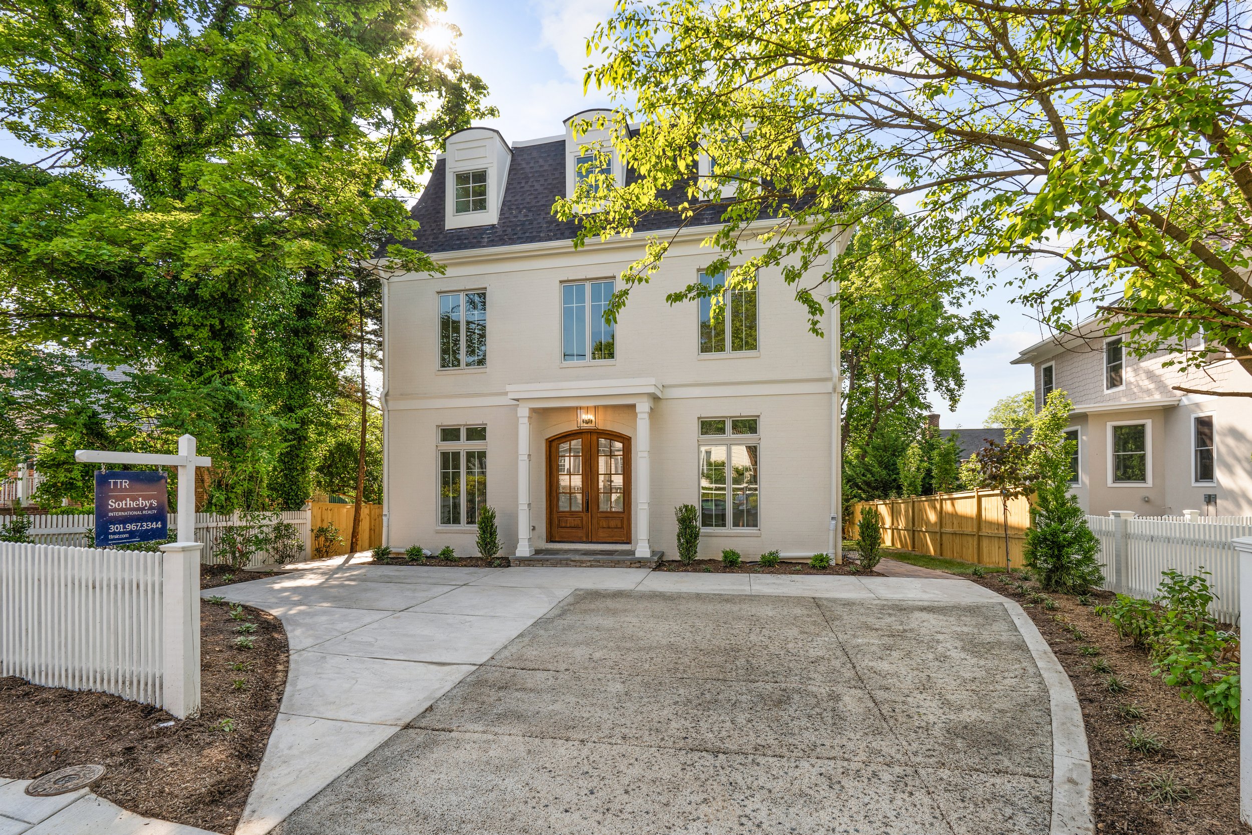 6702 Brookville Rd - 0124.jpg
