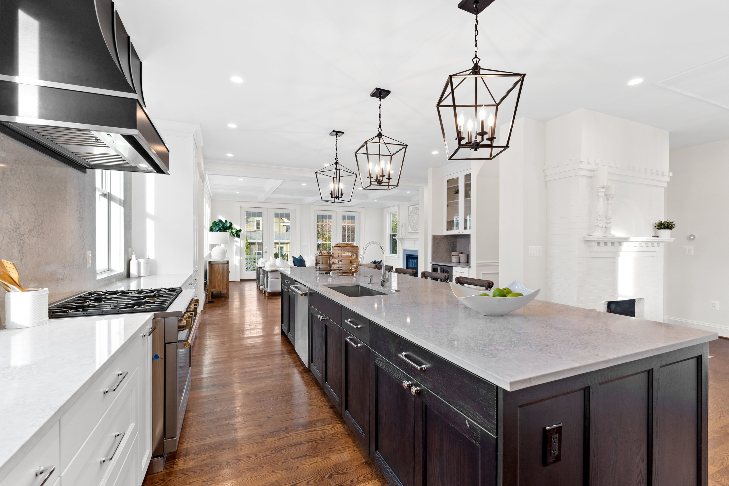 6704 Brookville Rd - 0069.jpg