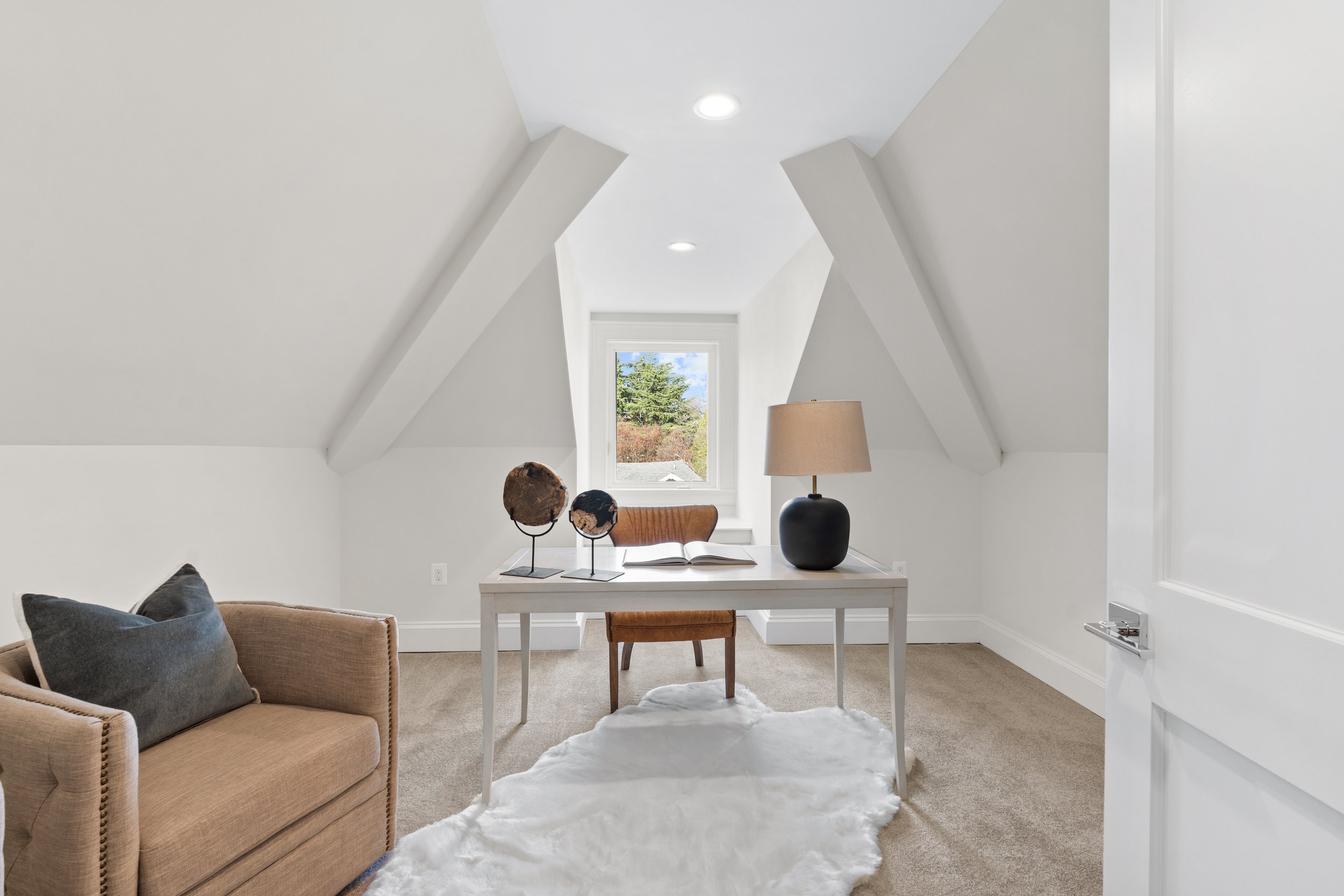 6704 Brookville Rd - 0038.jpg