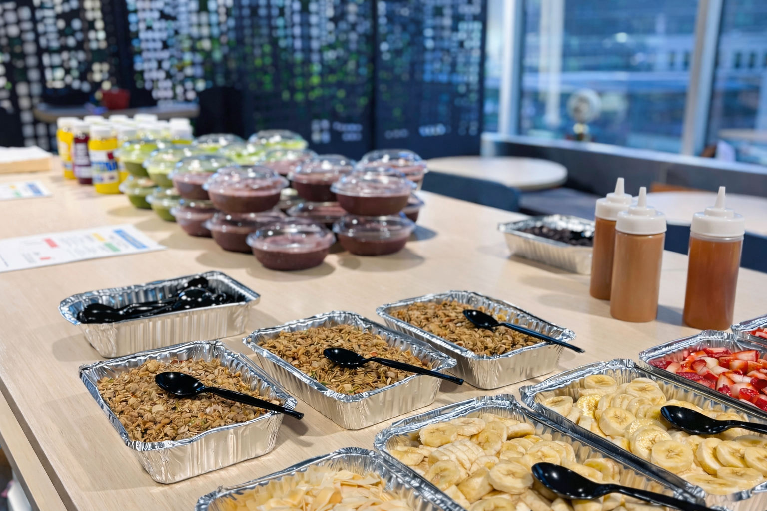 Healthy Catering Lunch Ideas for Offices, Events, and Meetings (That Aren’t Boring)