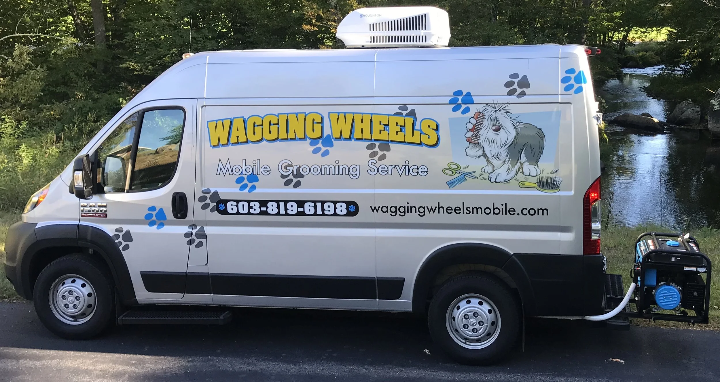 Paws Absolute Pawfection Mobile Grooming Dog Paw Washer: Portable