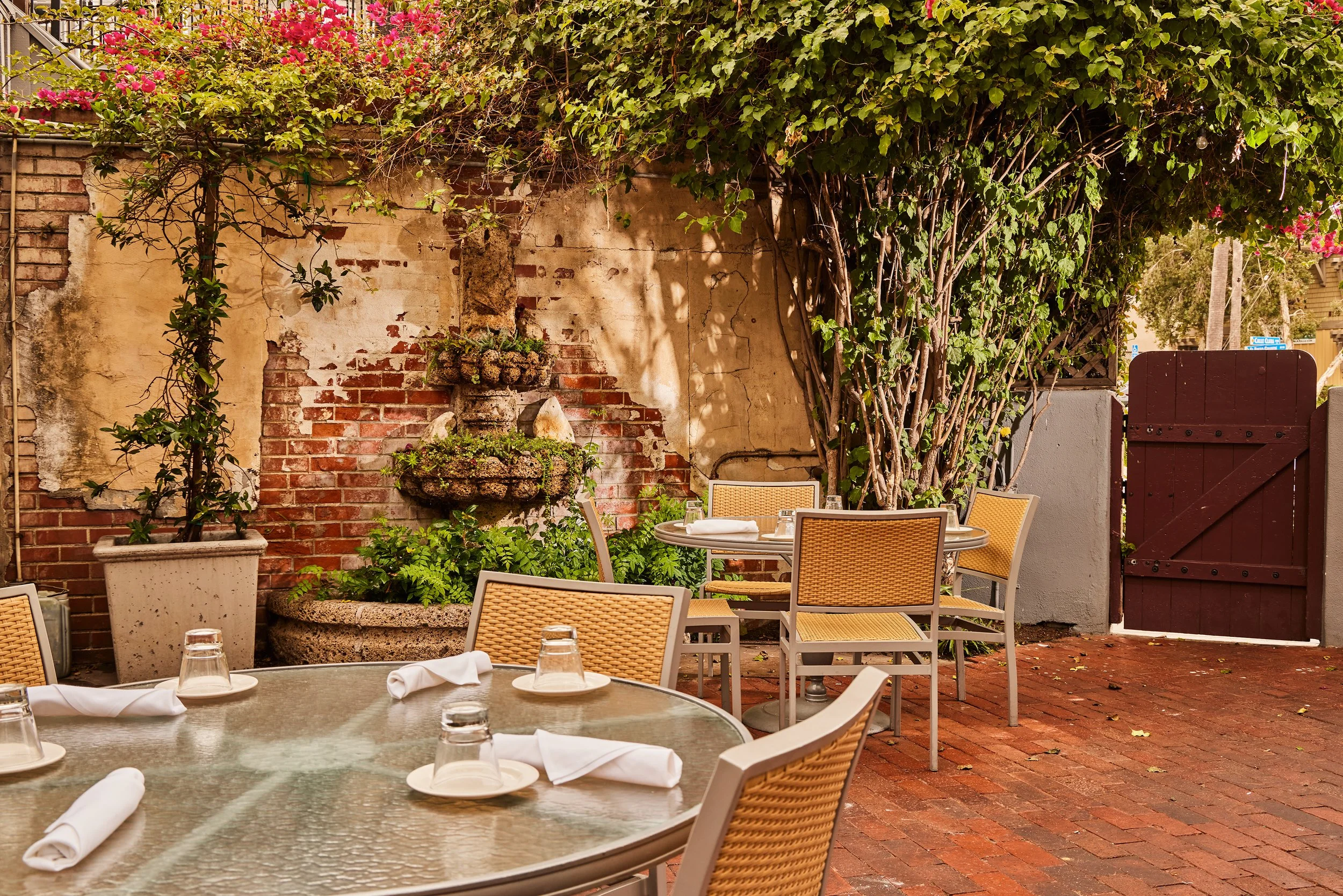 PIA_151_La_Jolla_Restaurant_Remodel28588 1_smaller.jpg