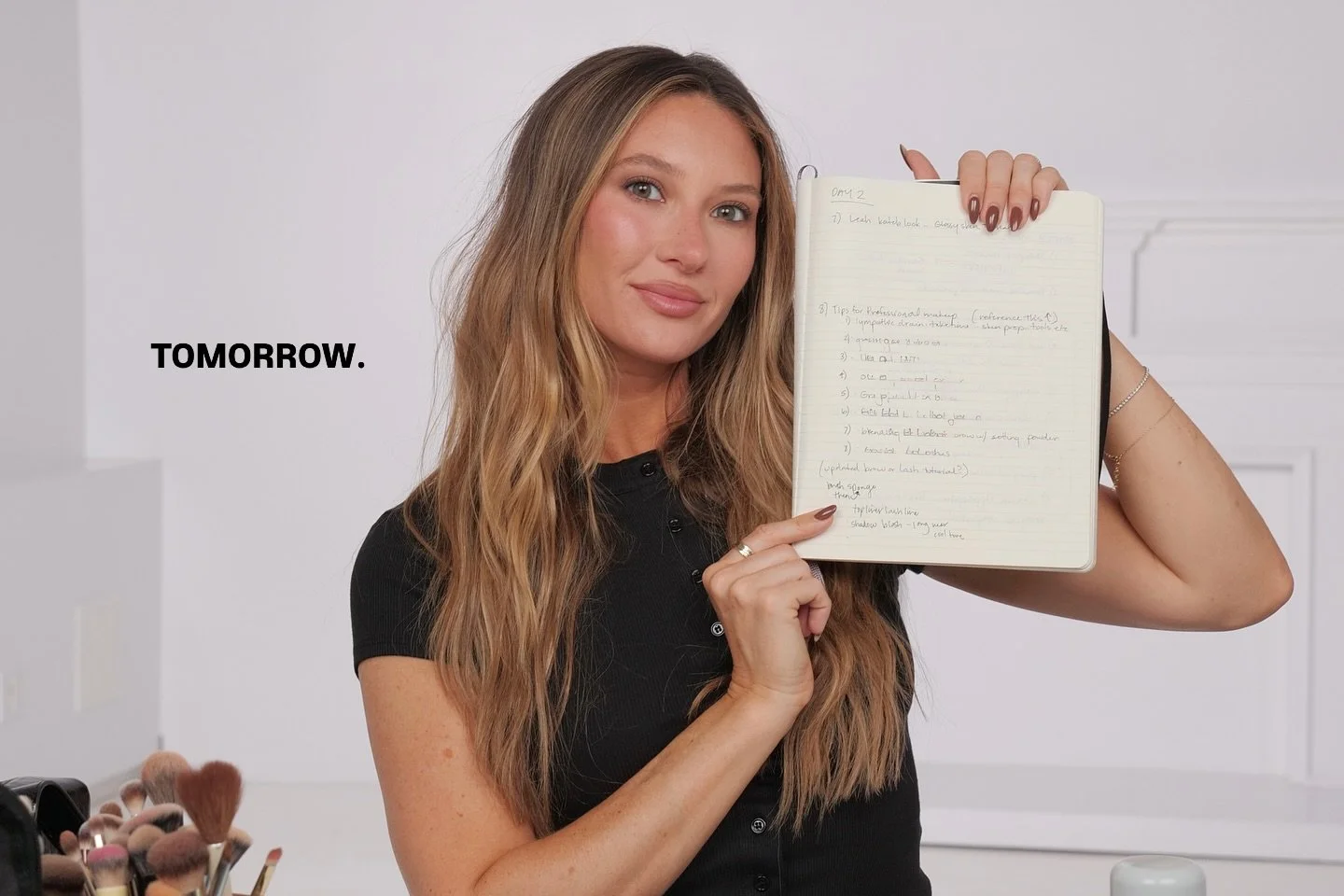 As a pro MUA, @makeupxka knows a thing or two. She shares some of her best tips &amp; tricks TOMORROW&hellip;because we want everyone to have professional glam.💋