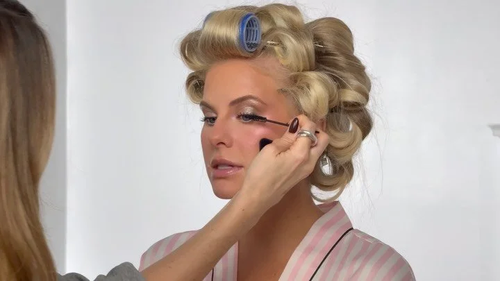 This is so satisfying🪽💕 VS angel glam on the way&hellip; with the gorgeous @kathleen.post