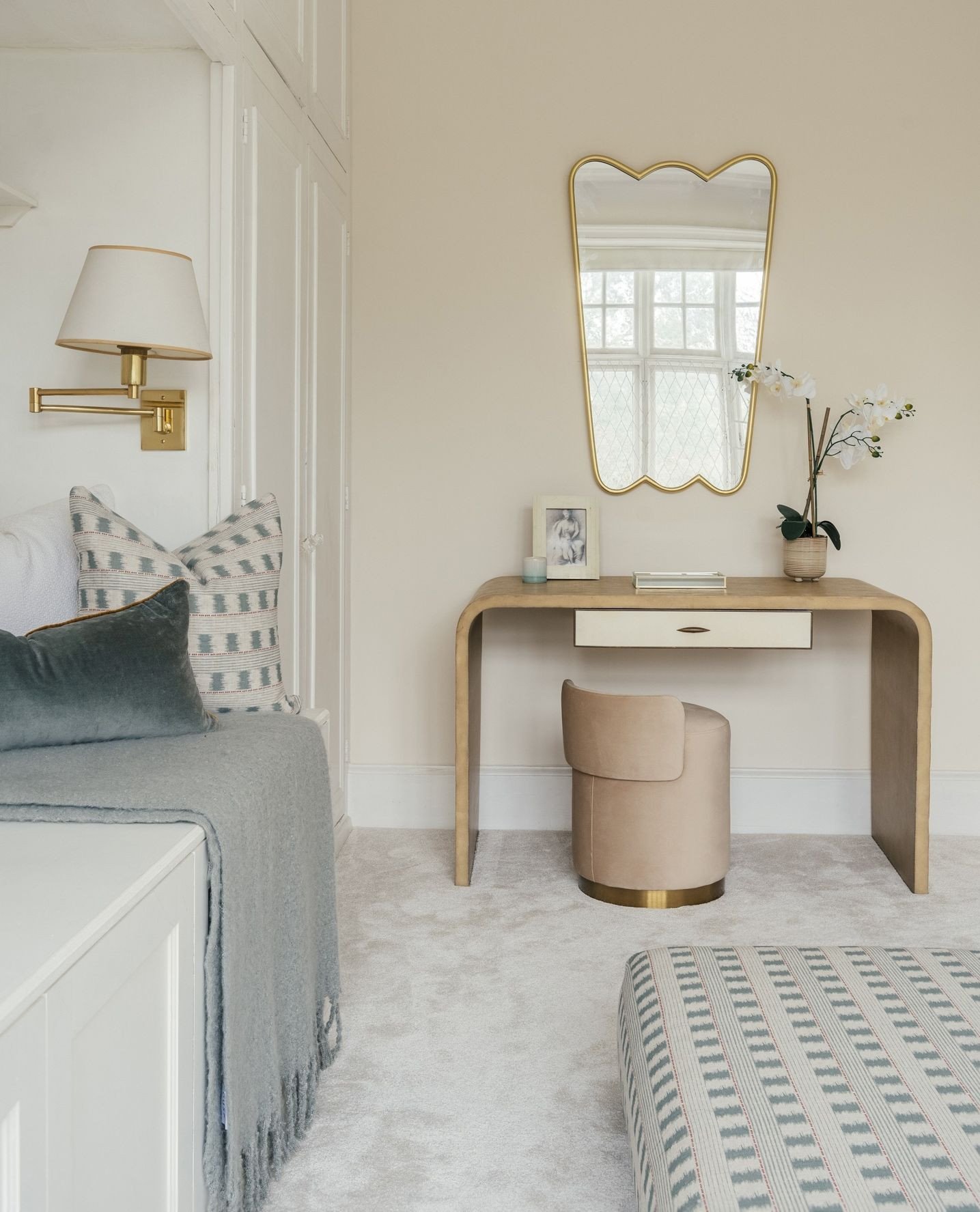 Getting ready has never felt so glamorous ✨ Designed with muted blues, soft pinks and brass accents, this stunning dressing room exudes serenity and luxury while complementing the traditional charm of this Primrose Hill property 💙⁠
⁠
⁠
⁠Photography: