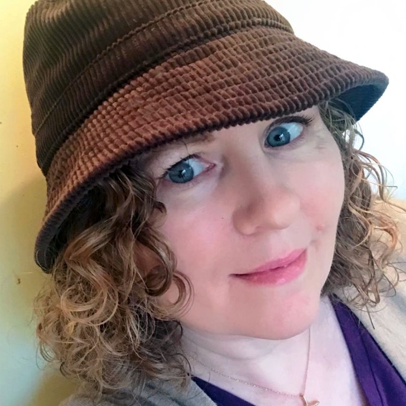 Debra Sennefelder