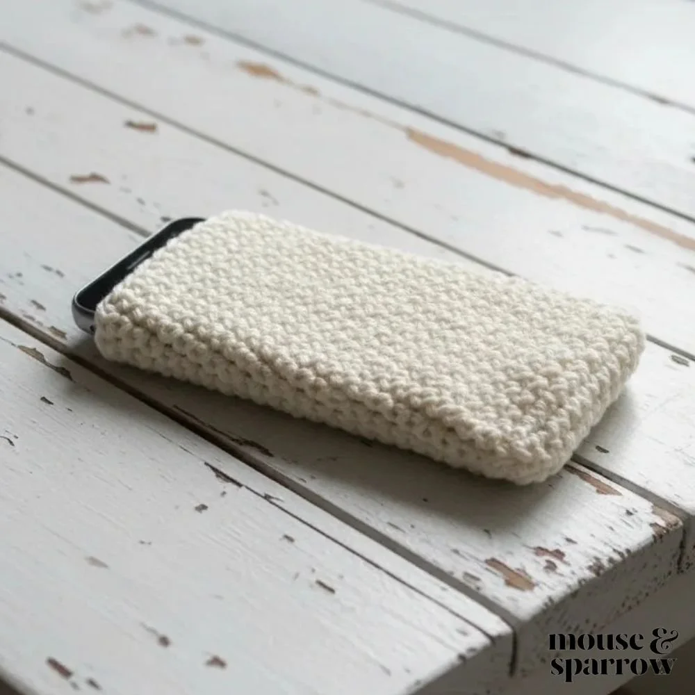 How to Crochet a Simple Phone Case – Free Beginner Pattern