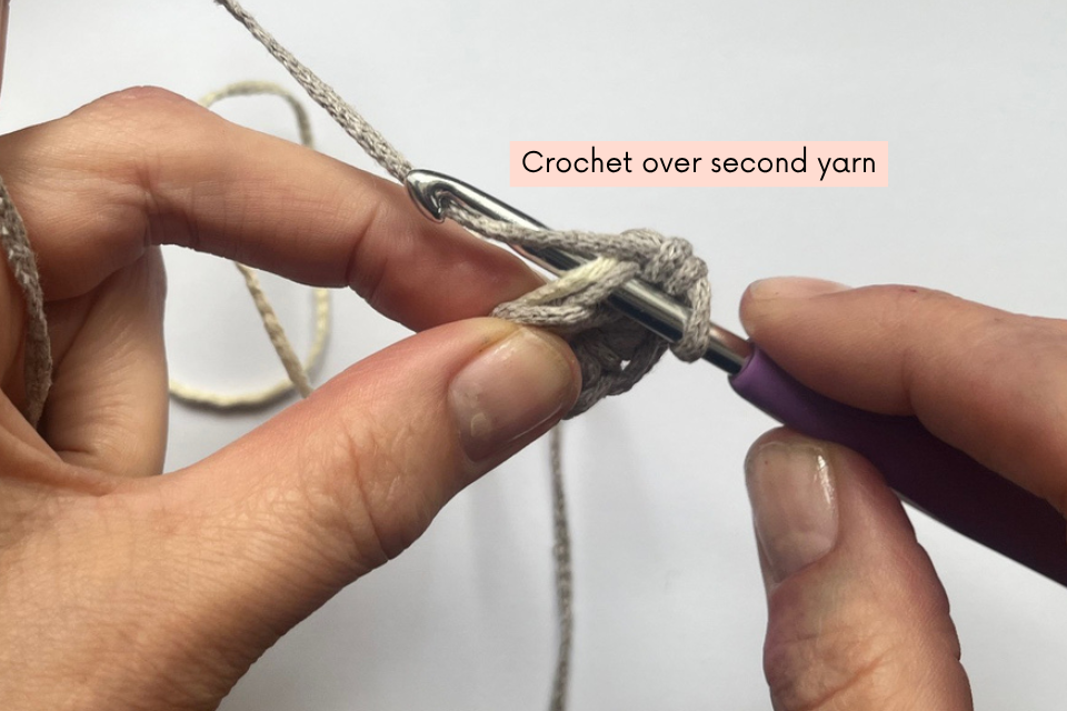 how to crochet a striped basket instructions