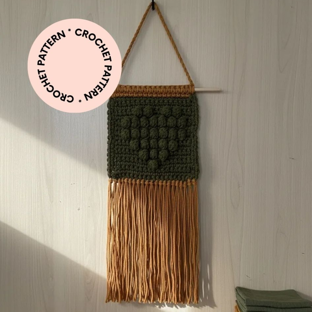 crochet heart wall hanging pattern