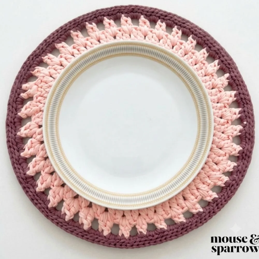 crochet pattern for a round placemat