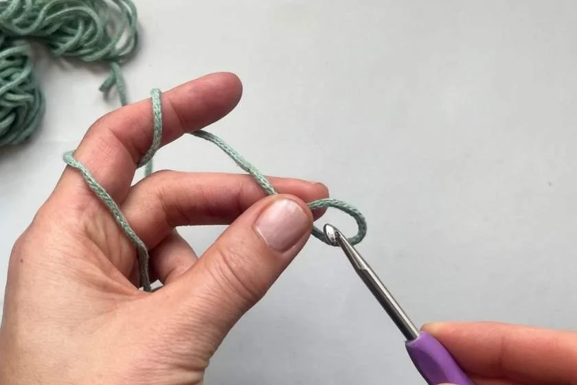 how to make a crochet slip knot