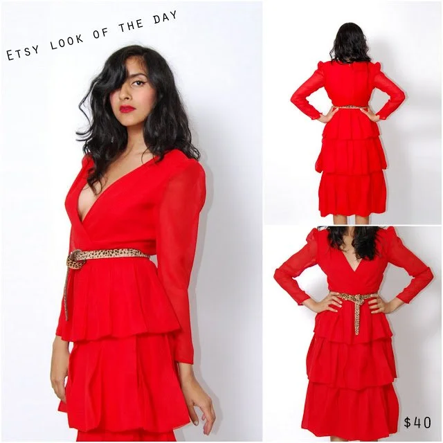 VINTAGE RED