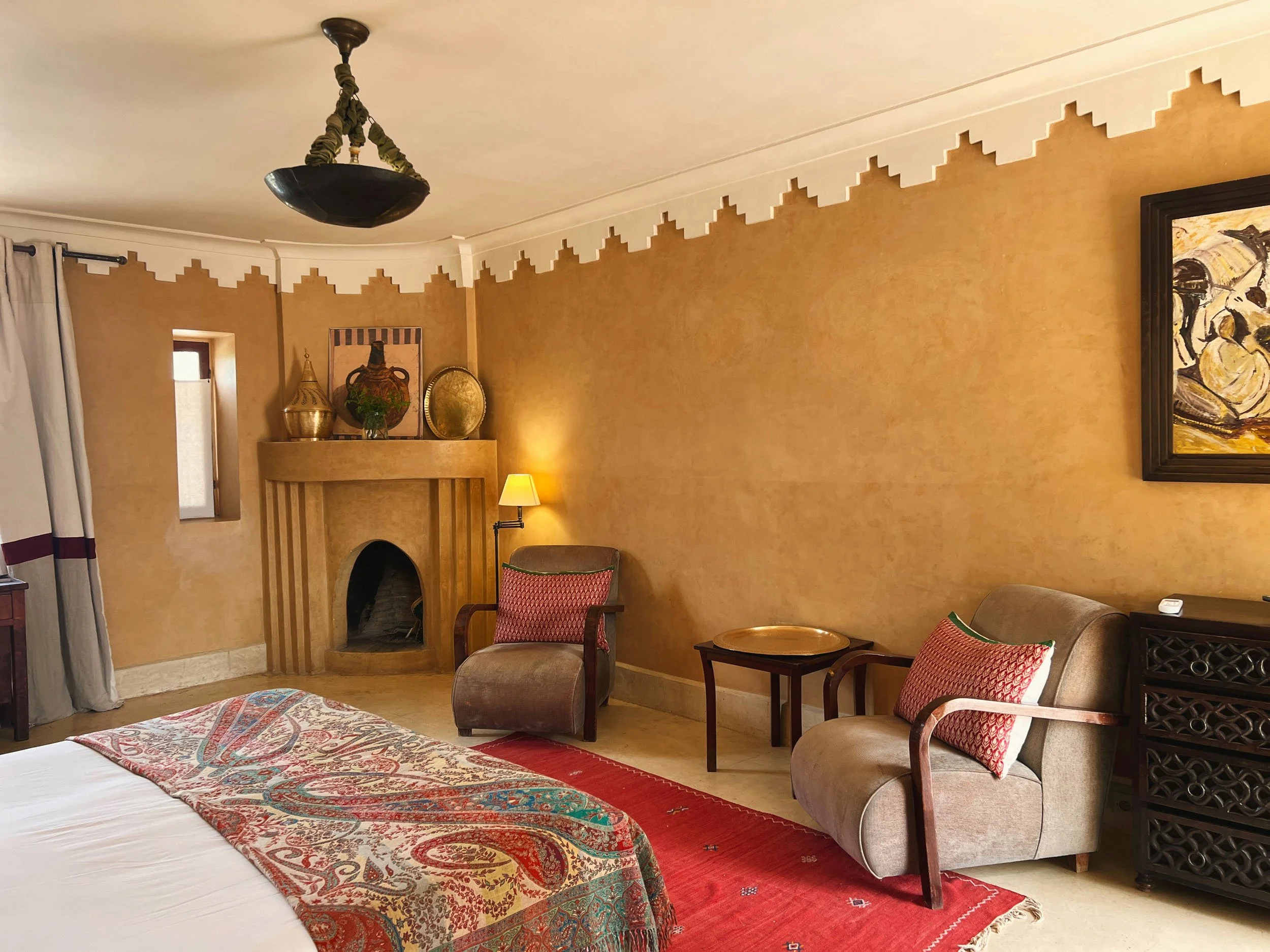 STAYS AT JNANE - Dakar Large Room.jpeg