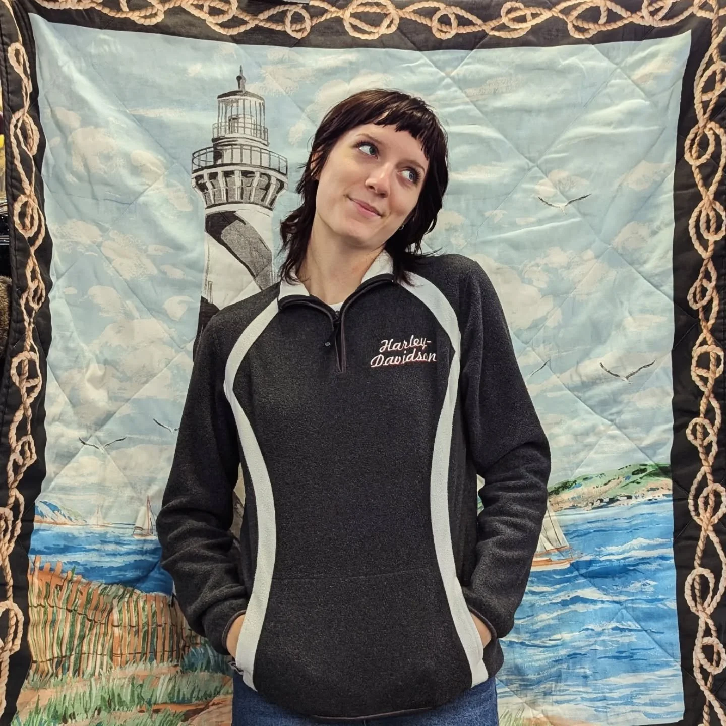 Feelin' fleecy ✨

We have so many great cozy options in stock at the shop! Come find your perfect fleece for cuddling around the fire this holiday season 🔥

#pocketclothing #yyjfashion #yyjbusiness #shopsecondhand #shoplocal #shopthrifted #secondhan