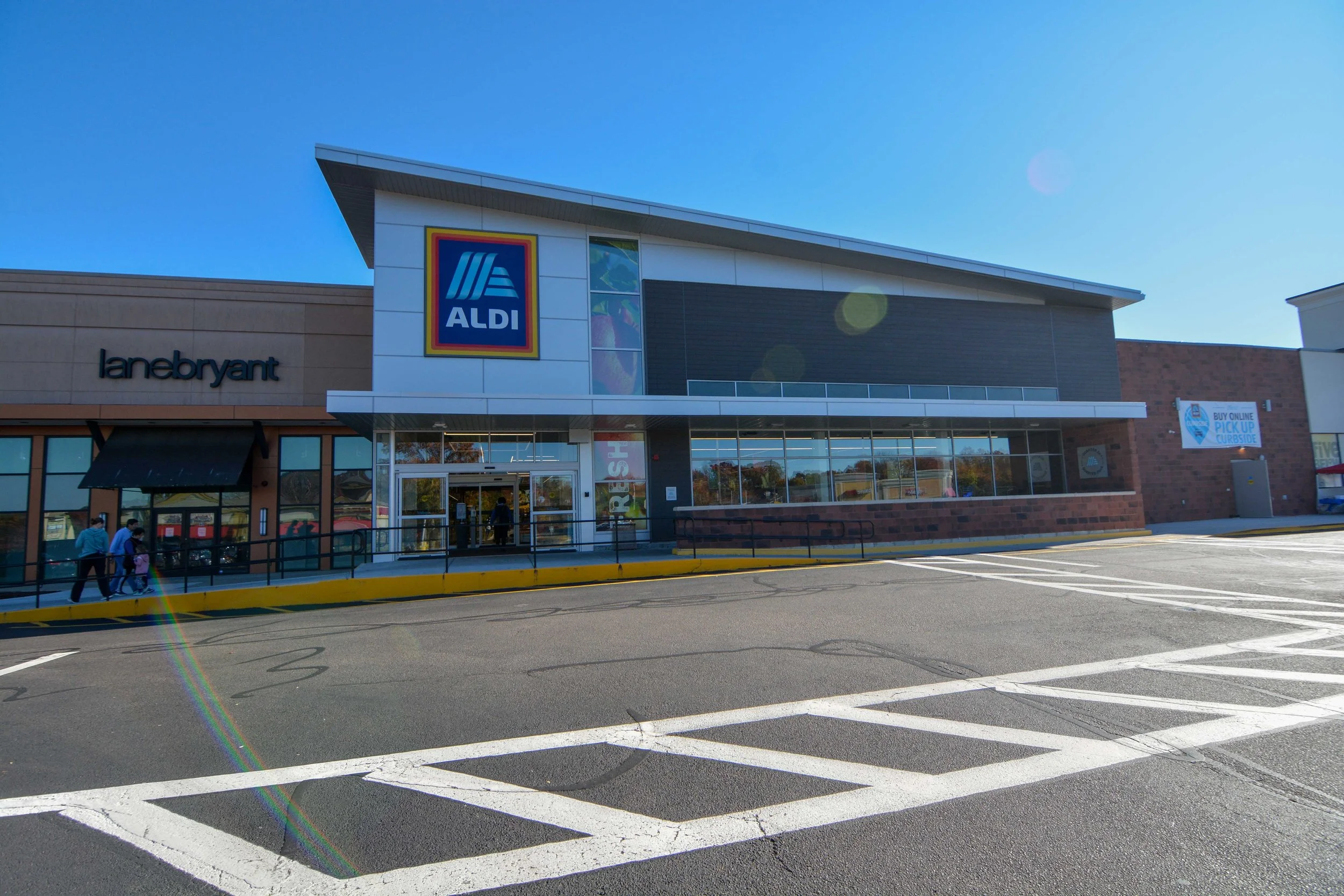 Aldi — The Walpole Mall