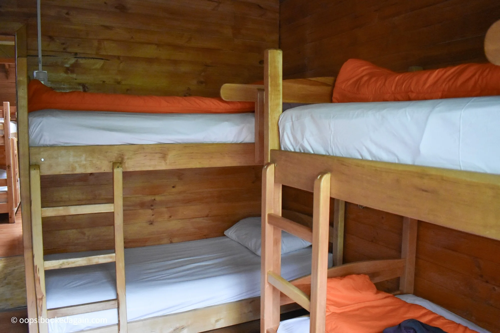 4 dorm beds in one room in Refugio Chileno