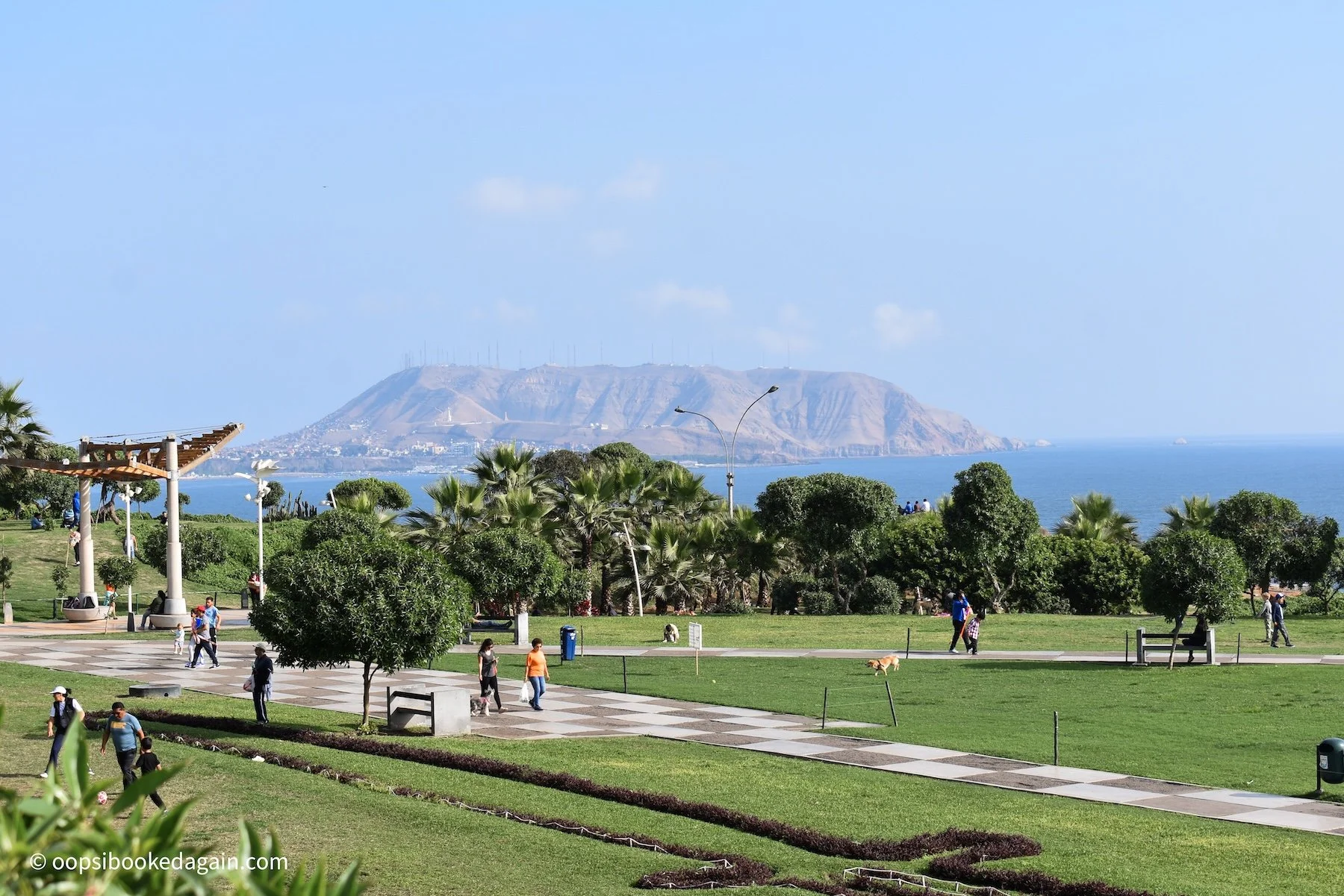 Miraflores green spaces and ocean