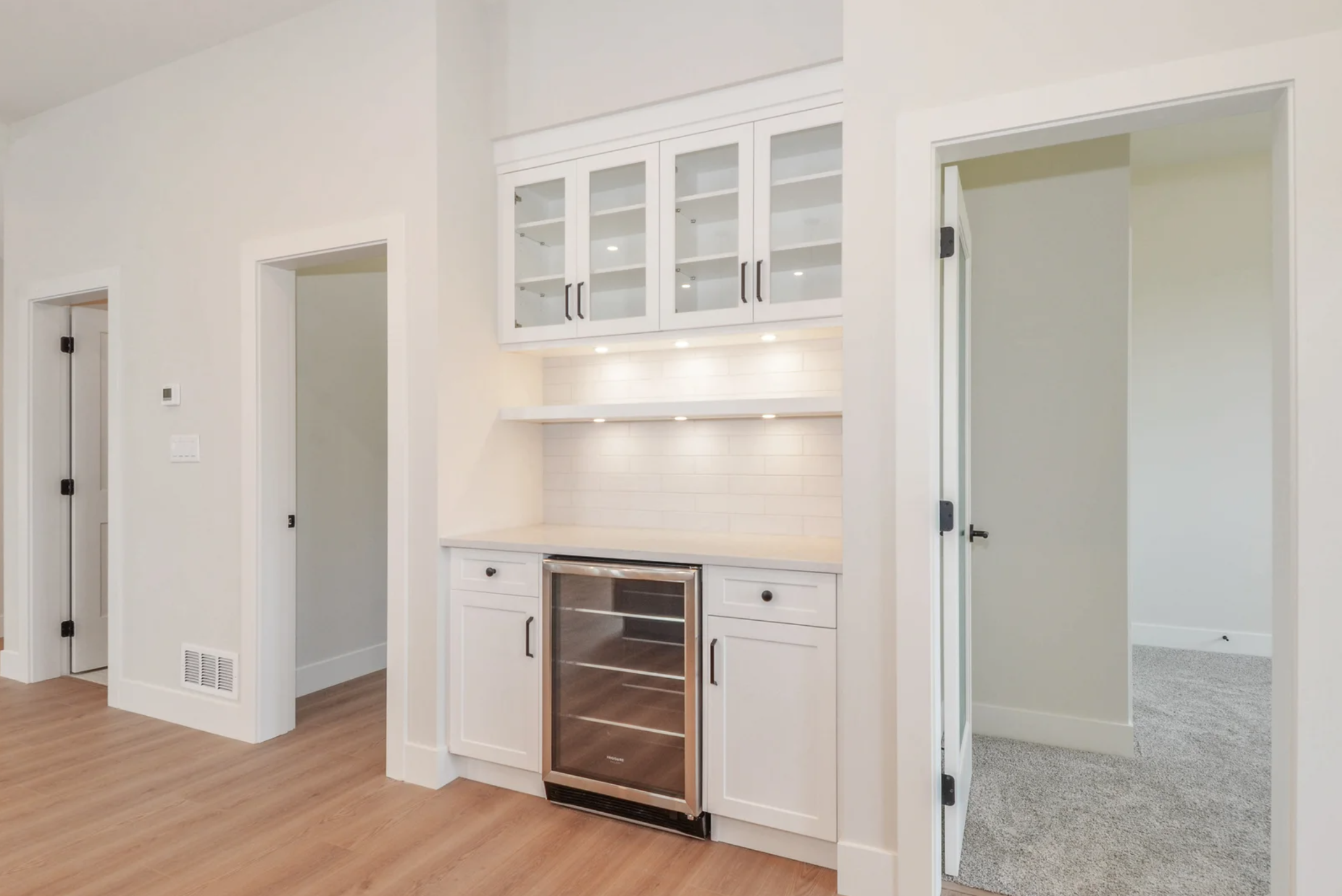 realtor photo 4.png
