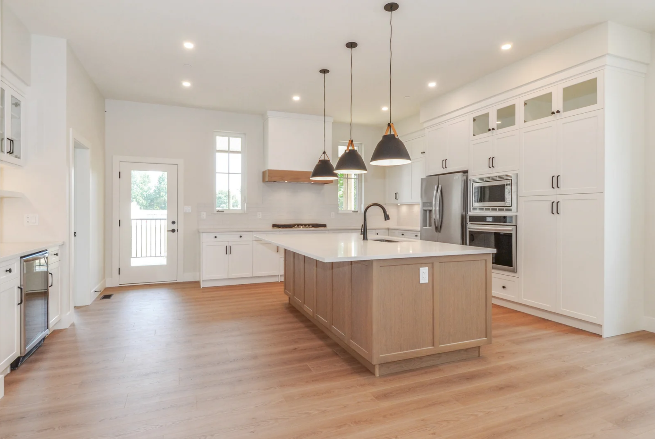 realtor photo 2.png