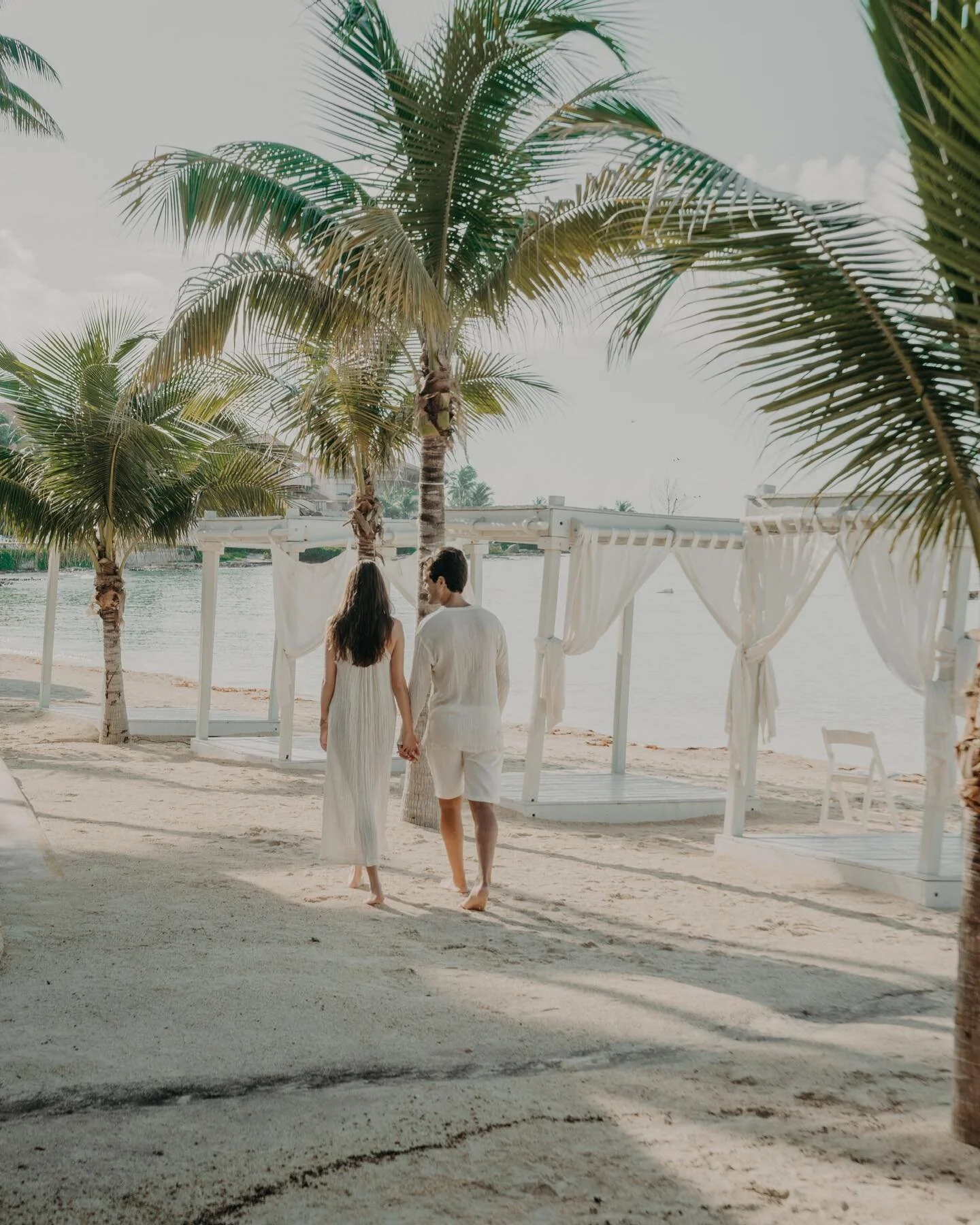 Say hello to your new lifestyle. A lifestyle where you will be privileged to be surrounded by jungle, beach, culture and architecture. Enjoying and improving your quality of life, adapting a relaxed lifestyle that Tulum has for you. 🏝✨
DM us for inf