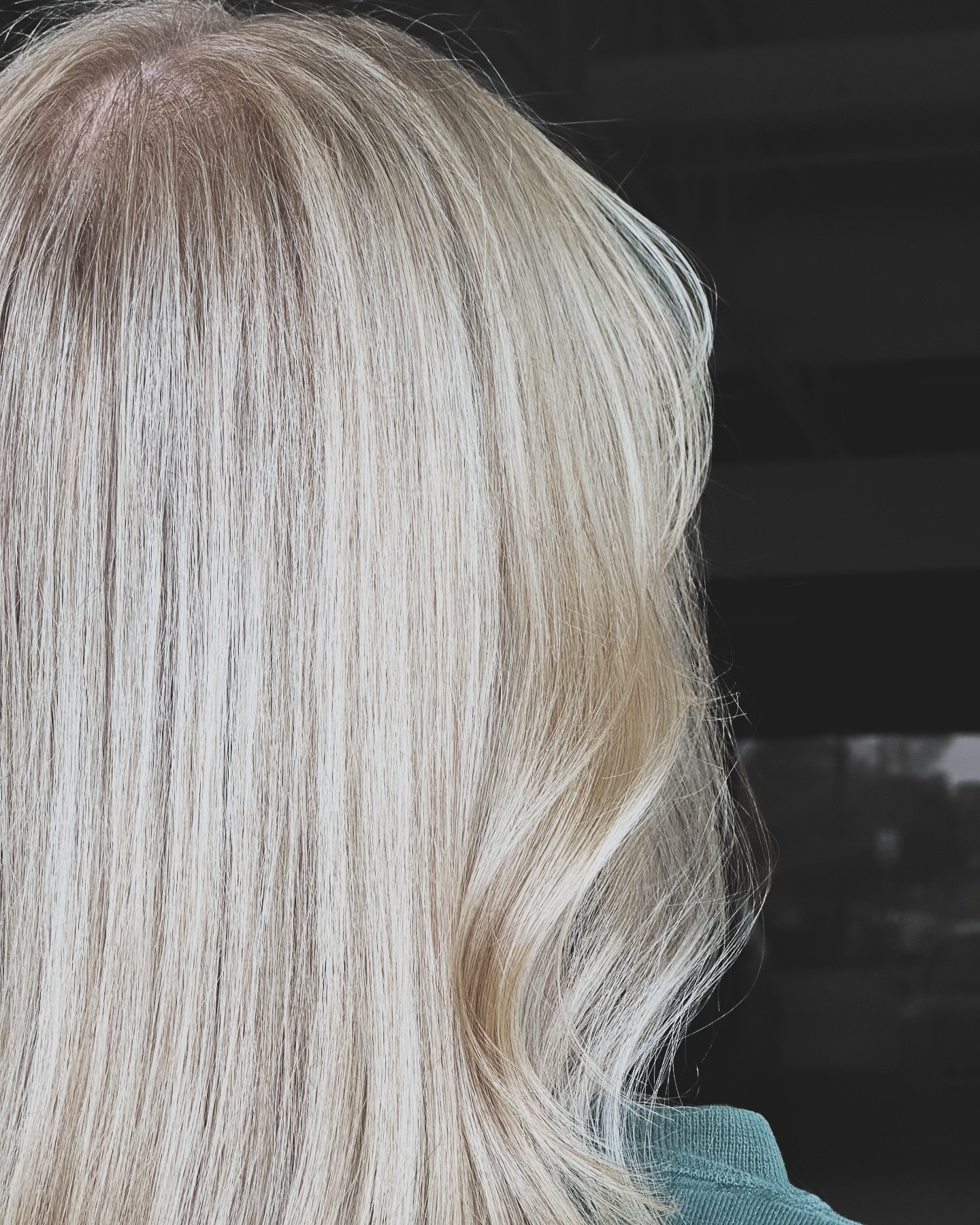 bring me da blondes.
#blondehair #blondehighlights #greenvillenchairstylist #greenvillenchairsalon #sleeptoken #barbieblonde #hibarbie #ecu #ecupirates