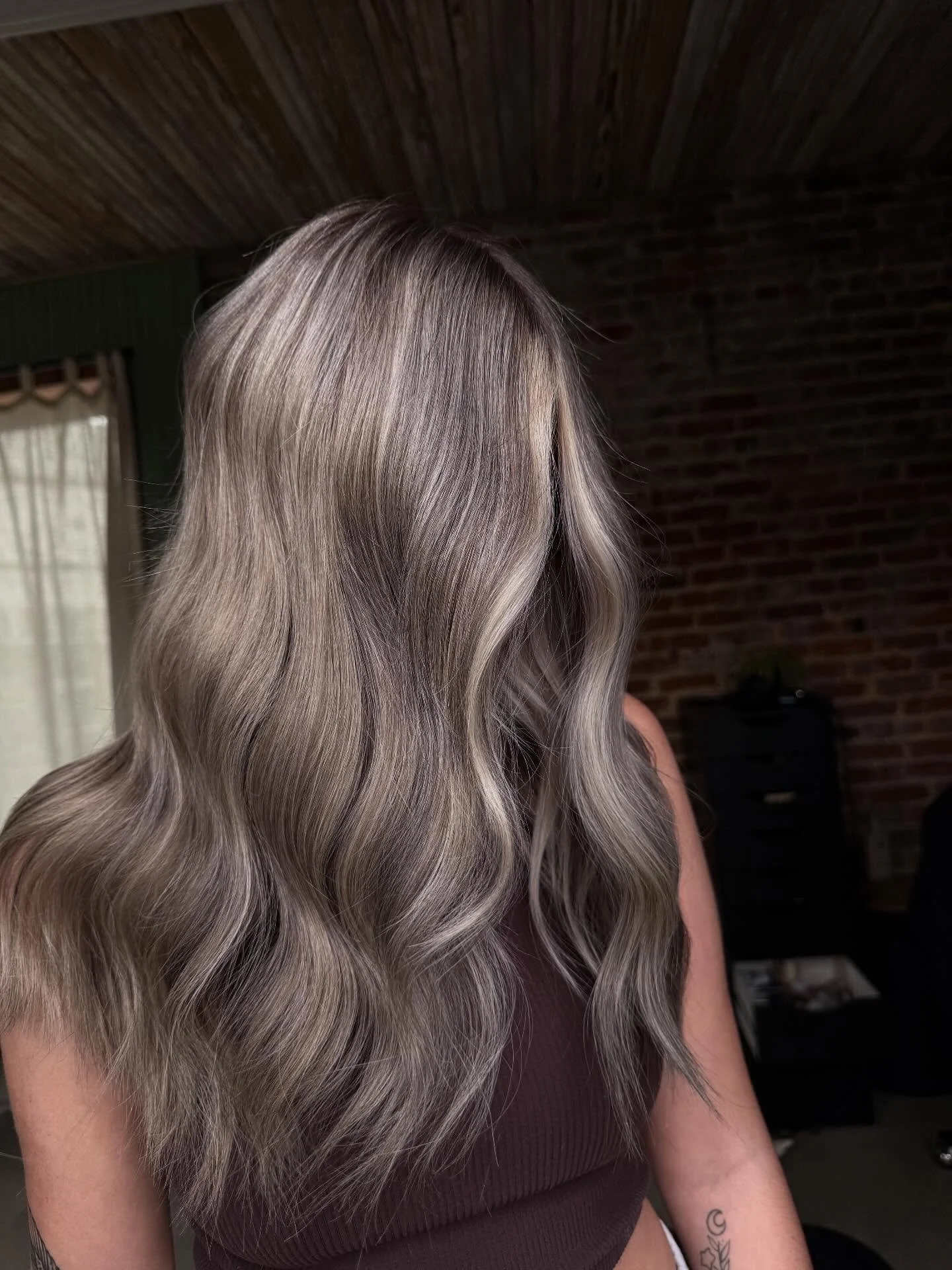 no more solid blonde. 

#greenvillenc #downtowngreenville #gvegas #gvegasnc #greenvillesocialdistrict #ecu #ecupirates #piratenation #gopirates #ecuclassof2029