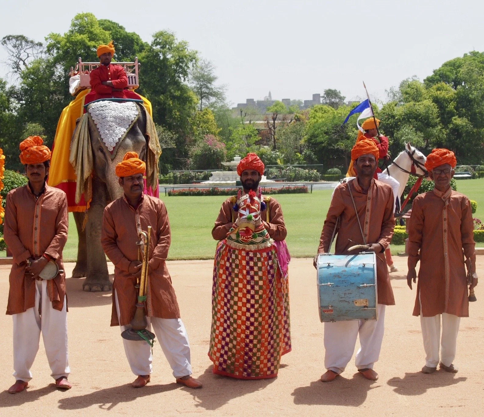 Jaipur performers.JPG