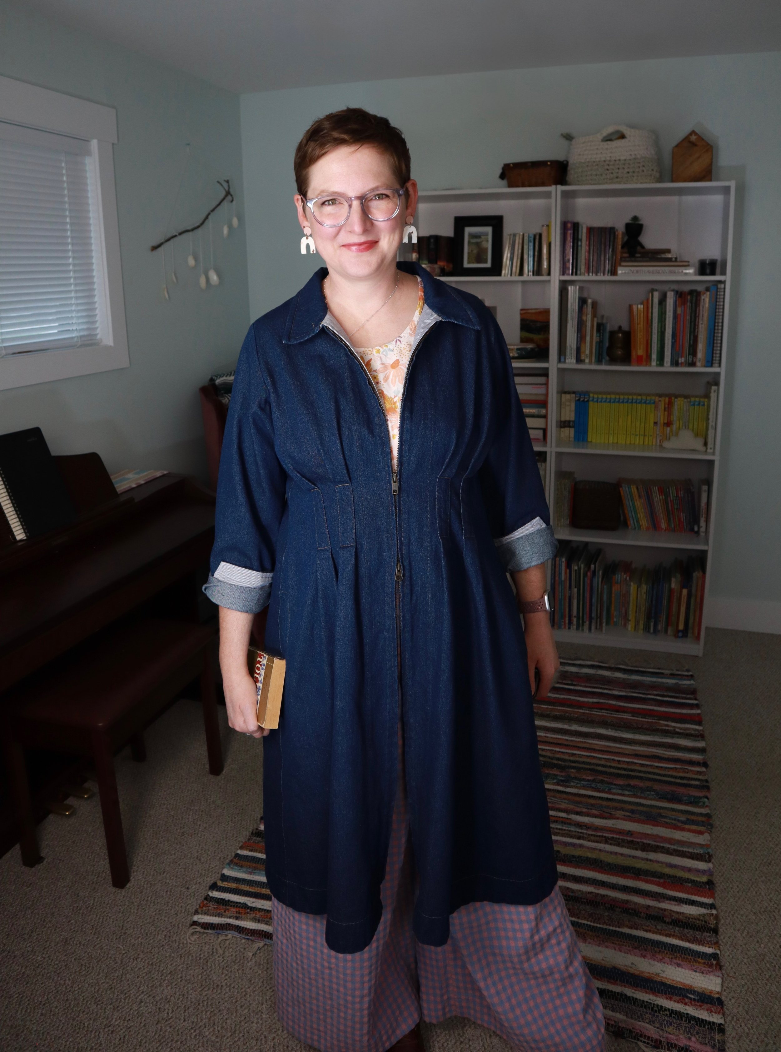 Happy #dungivendress day to all who are celebrating! I do love a good dress-to-duster moment, and this fabulously rainy day is the perfect day to celebrate layers and fall outfits. 
(I'm wearing size 12, very slightly graded up in the waist using the
