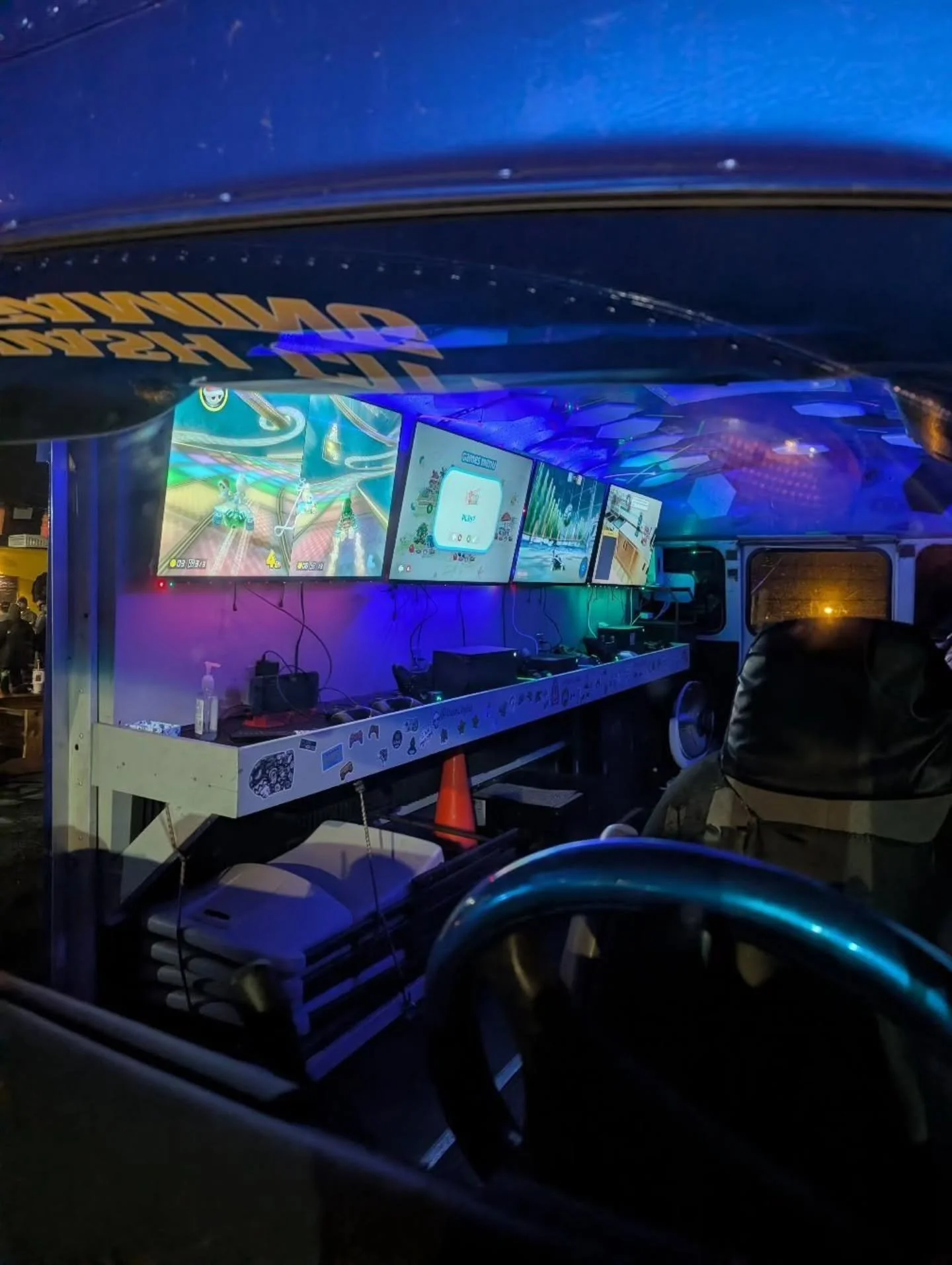 ⚠️‼️ The Battle Bus is already getting booked fast before summer, and parents are securing their spots early! Planning ahead means your date is guaranteed and stress-free fun is secured.