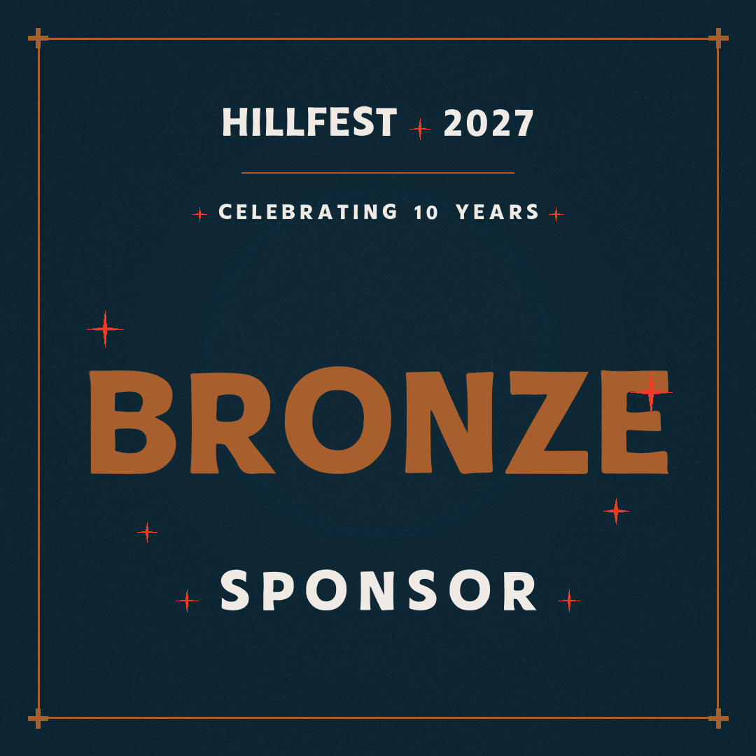 Brown circle with the word 'bronzo' written in white cursive text inside.
