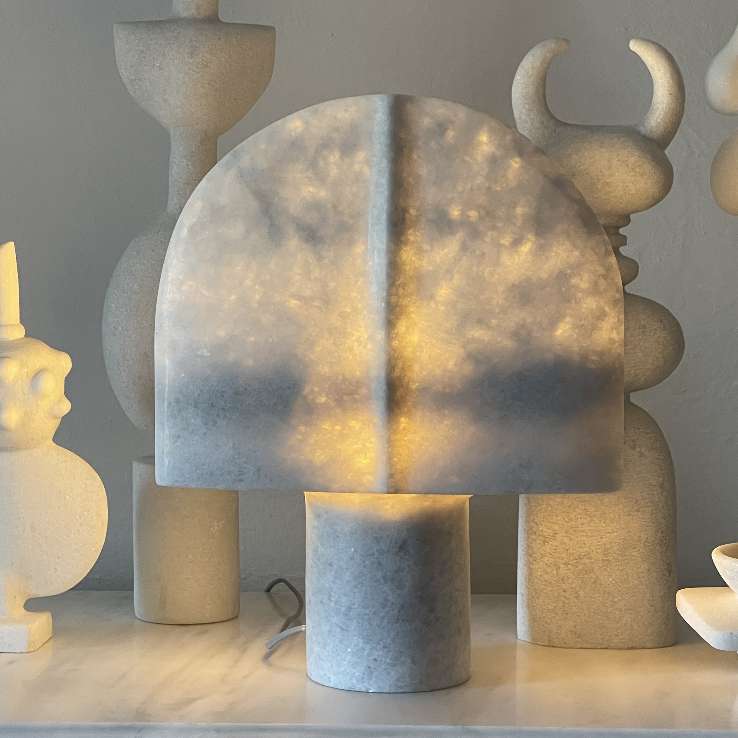Till10 - marble lights