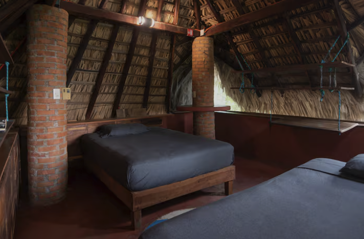 El Sky - Shared (2) Full Beds