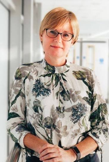 Dr. Melanie Morris