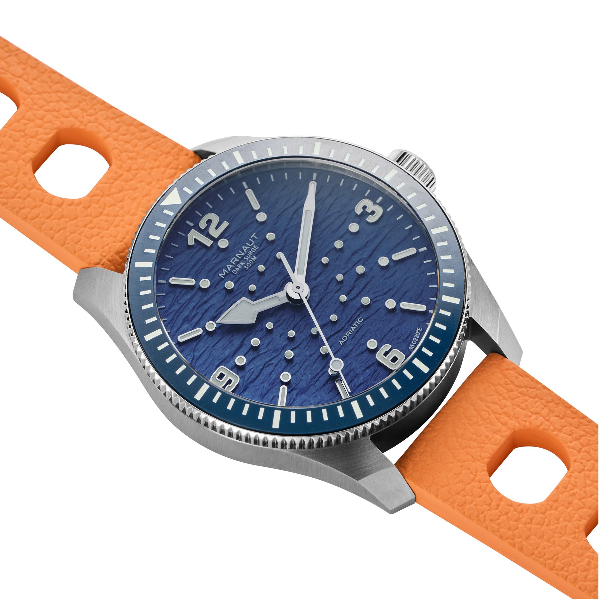 MARNATU site 2026 Dark surge 300 a diagonal new.jpg