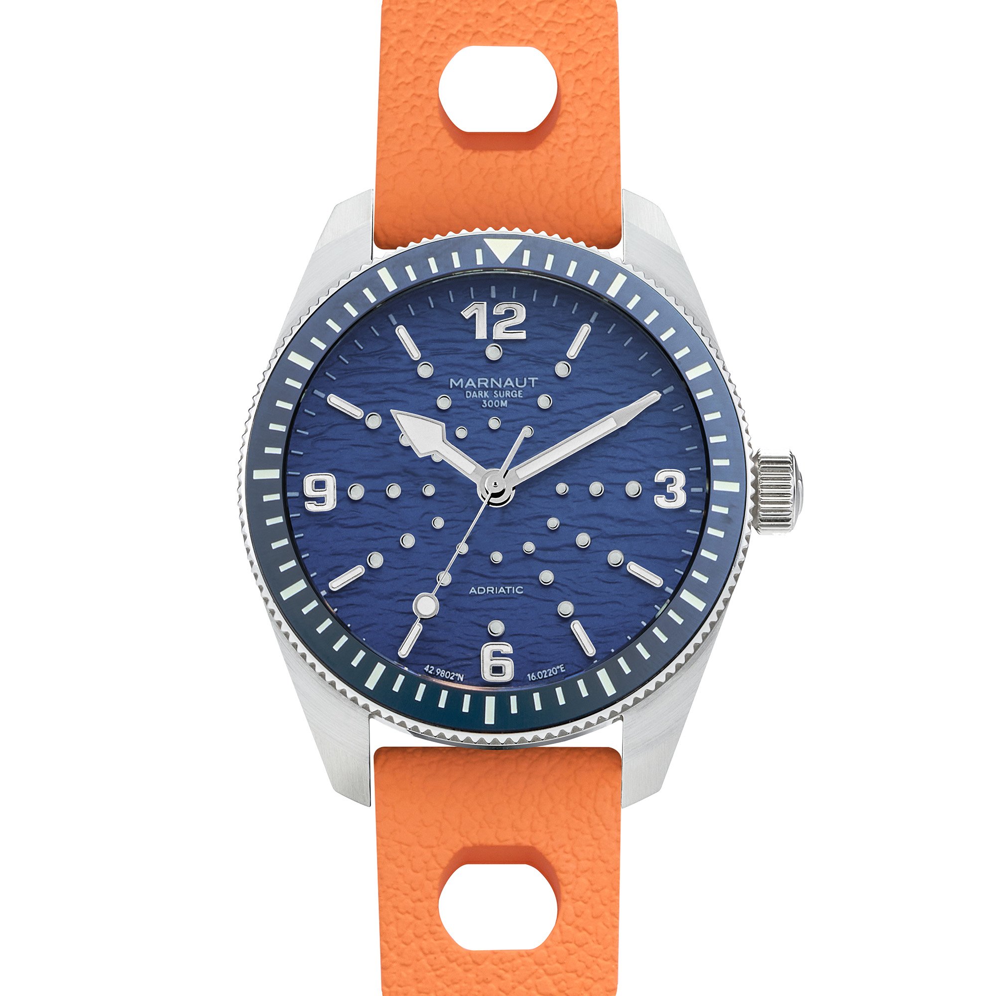 MARNAUT site 2026 Dark surge 300 A V2.jpg